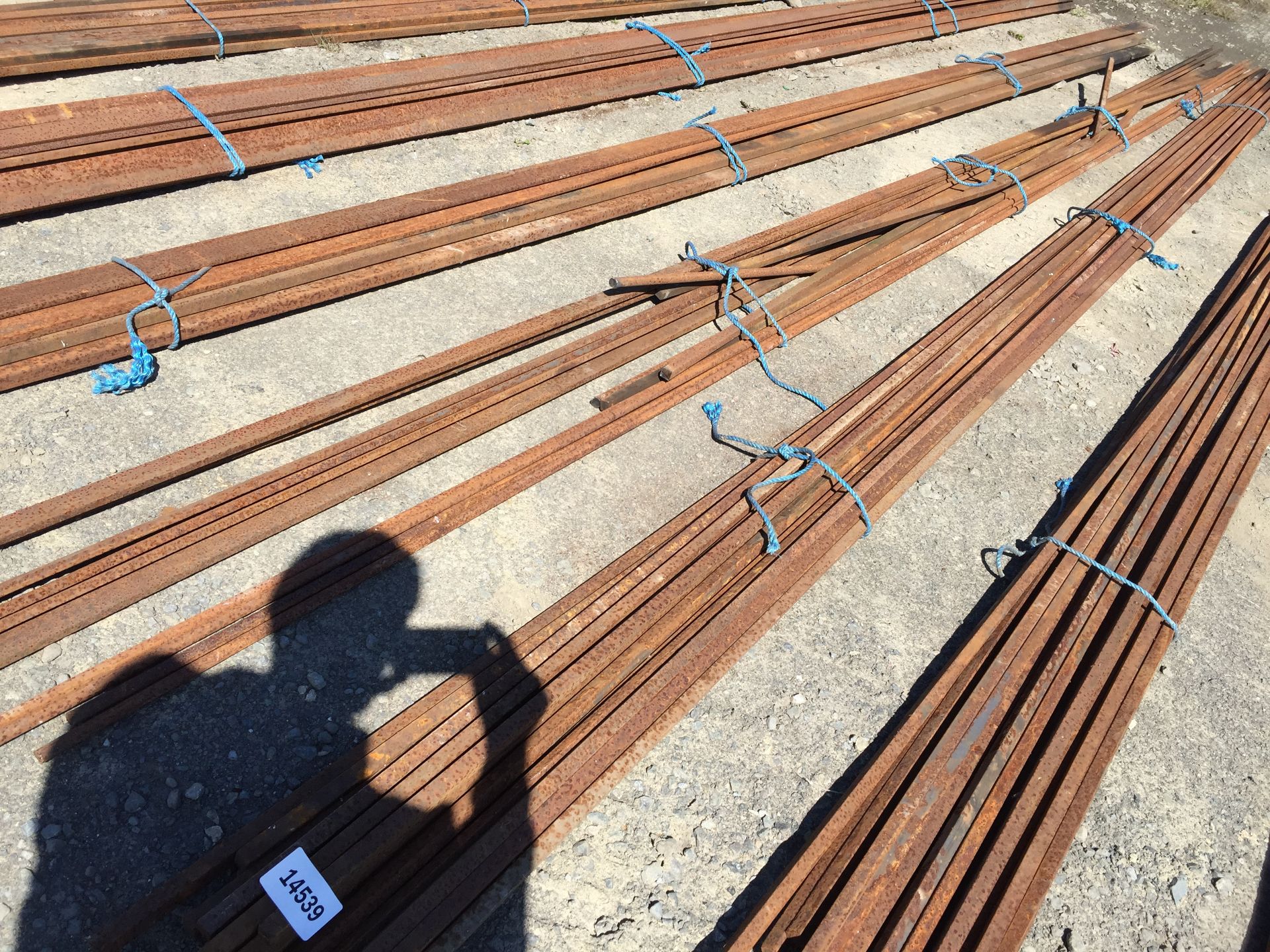 PL-14539 Quantity of Approx 20ft Lenghts of Metal Cube Rods