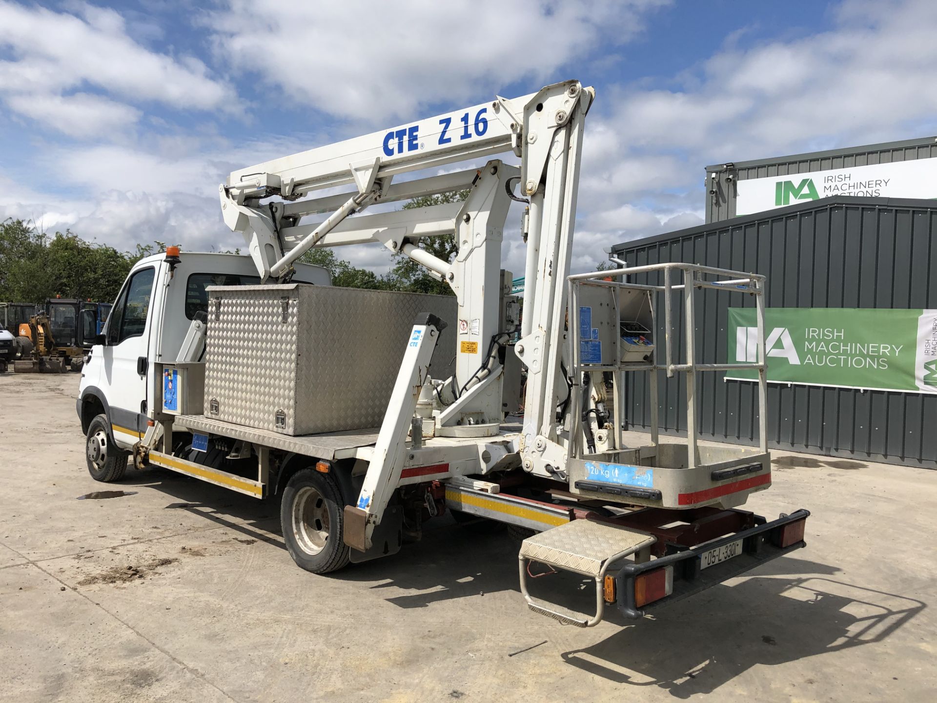 05L3301 2005 Iveco Daily 2798 Cherry Picker - Image 3 of 18