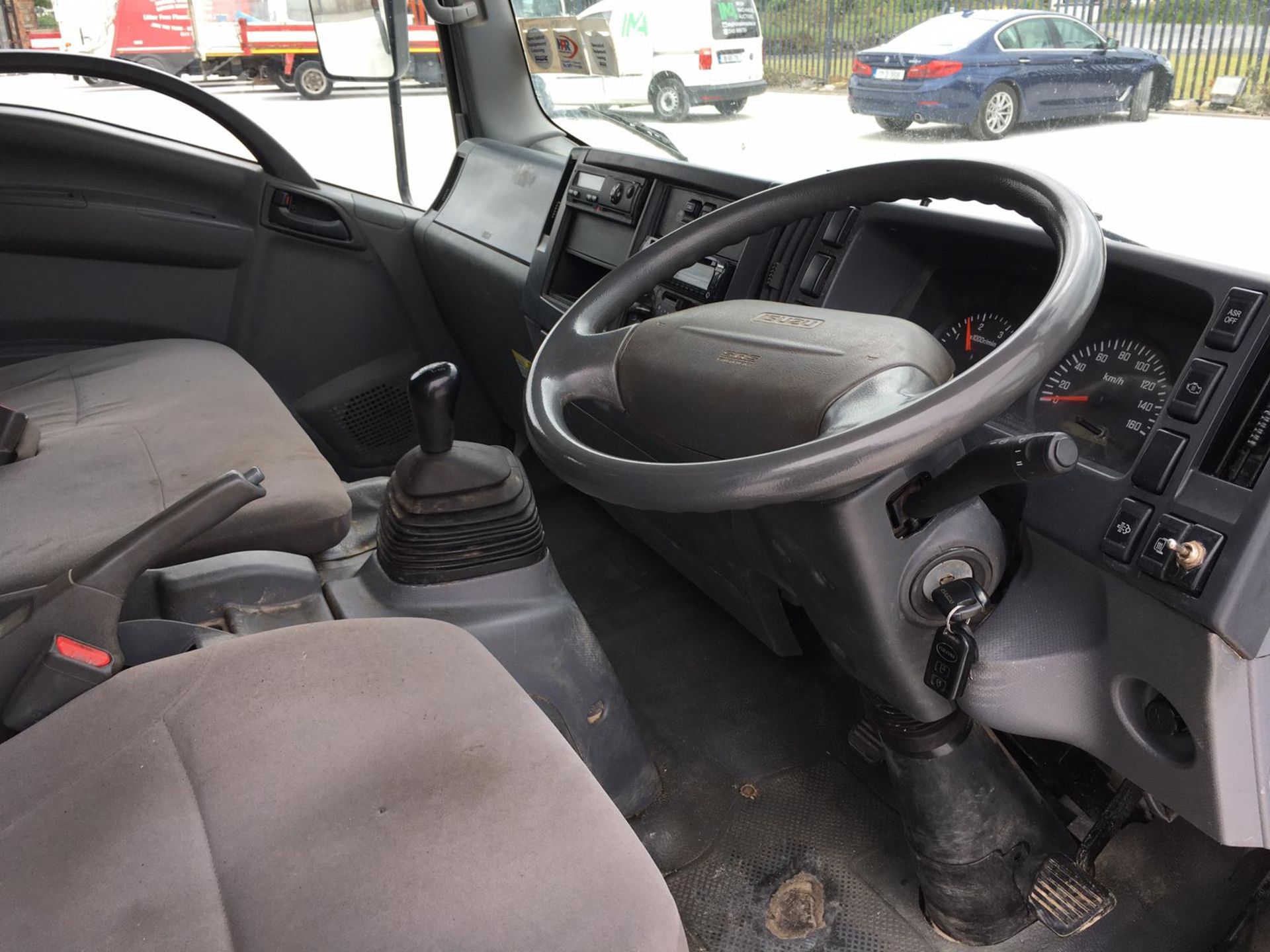 141KK600 UNRESERVED 2014 Isuzu NPR 85 7.5T Dropside Tipper - Image 11 of 14