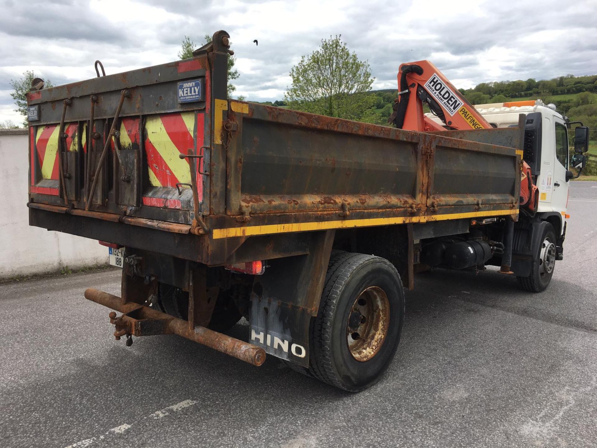 132KK188 UNRESERVED 2013 Hino 1826 18T Tipper - Image 4 of 9