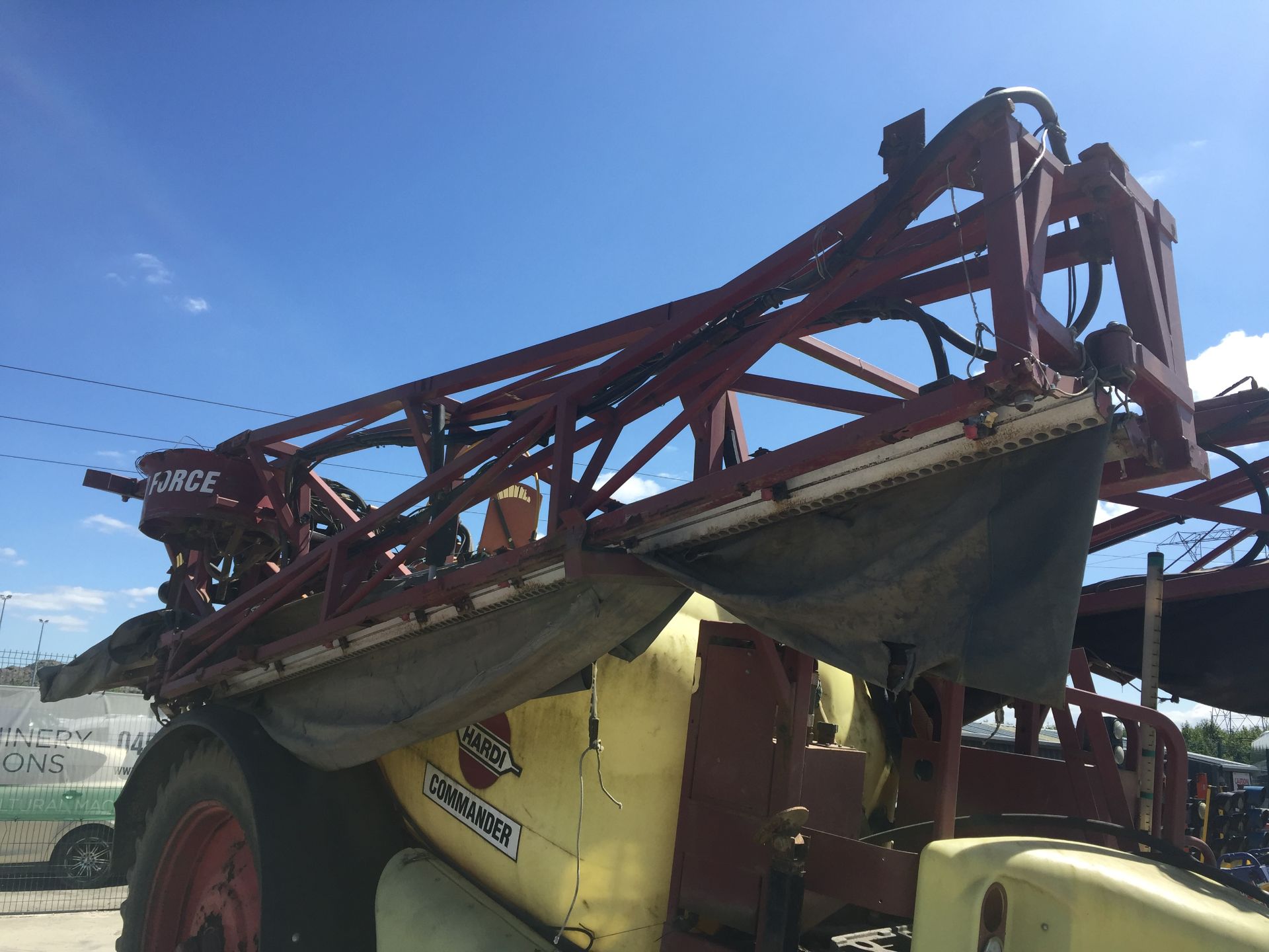 PL-12943 2002 Hardi Commander 4200 Trailed Sprayer - Image 11 of 16