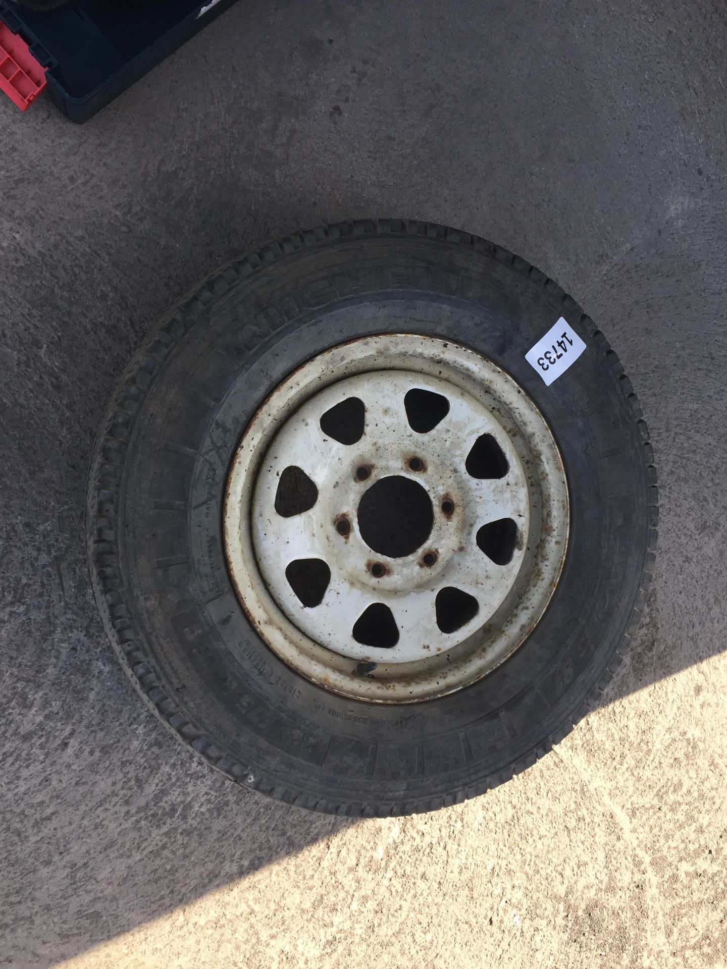 PL-14733 Jeep Wheel