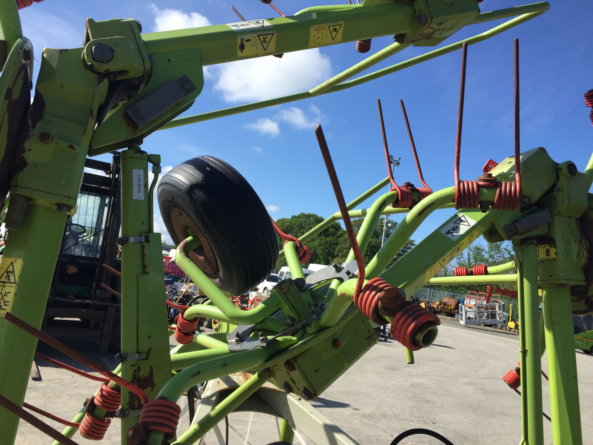 PL-14758 Claas Volto 770 - 6 Rotor Grass Tedder - Image 15 of 23