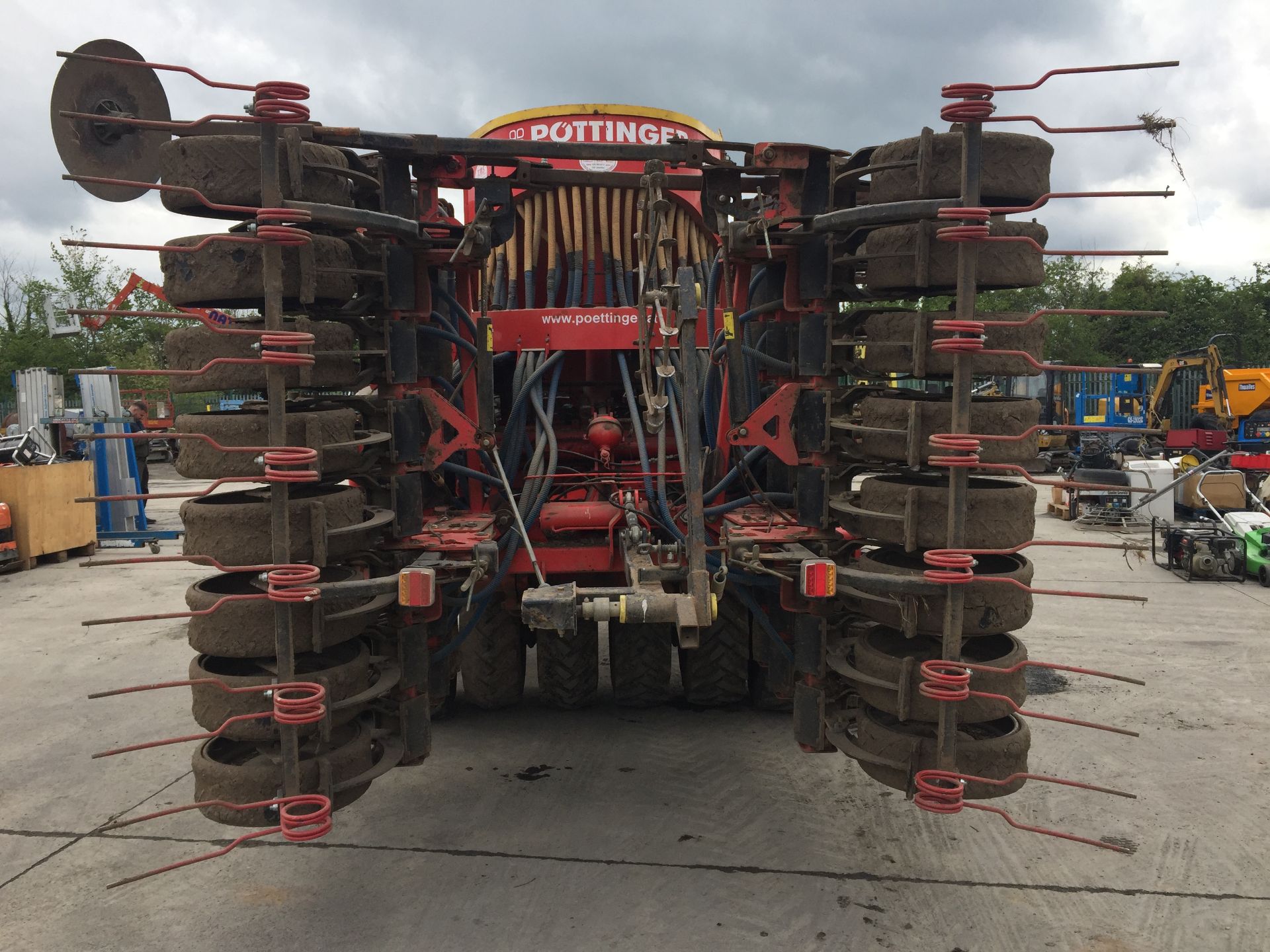 PL-14684 2008 Pottinger Terrasem 4000T 4M Trailed Drill - Image 4 of 27