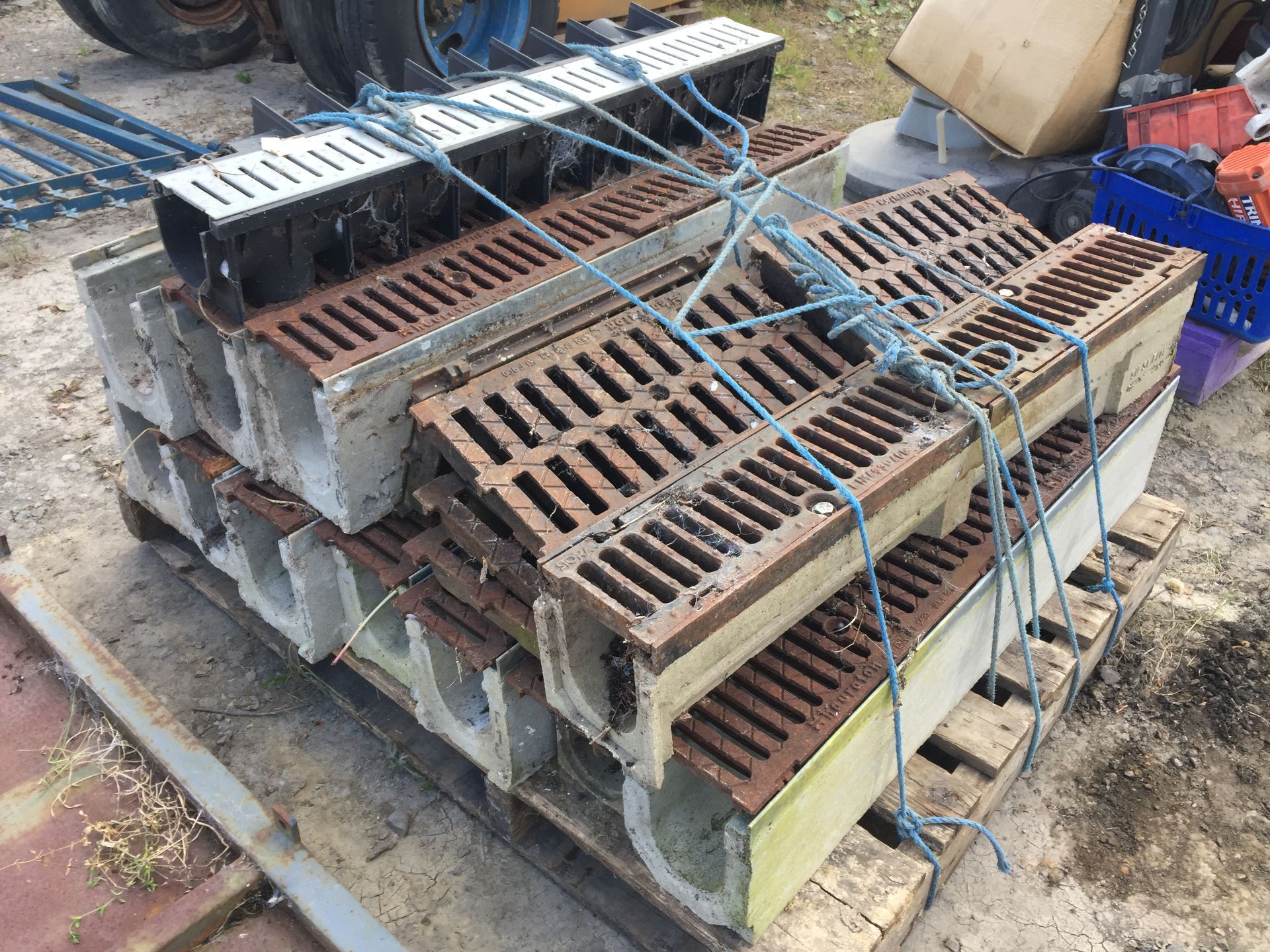 PL-14708 Pallet Of ECO Drains - Image 3 of 3