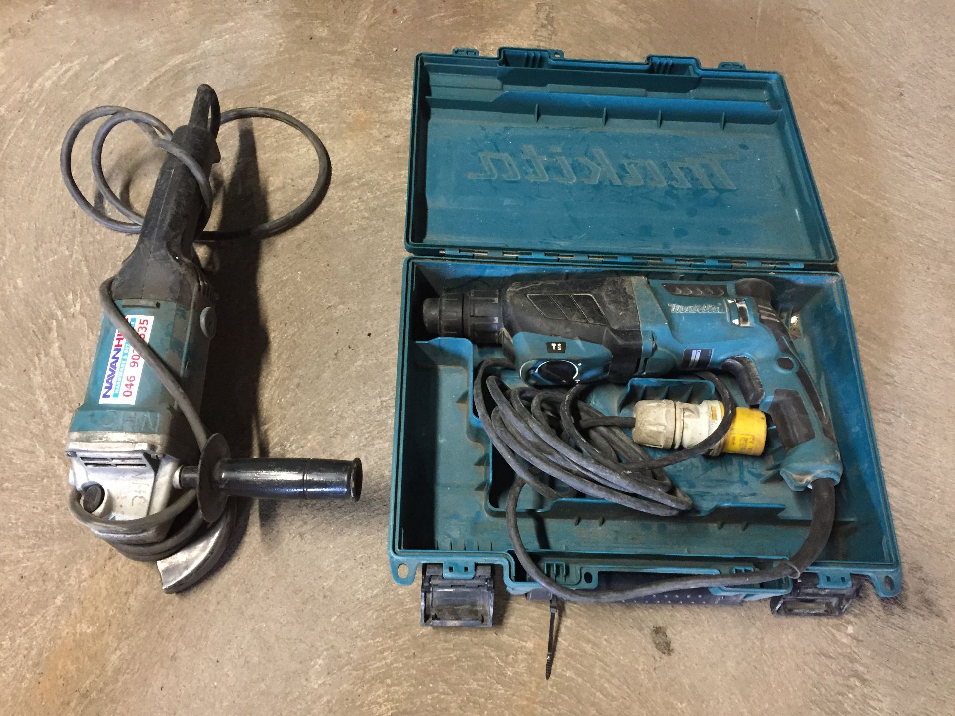 PL-14615 UNRESERVED 2016 Makita 110v Hammer Drill & Makita 230v Angle Grinder (As One Lot)