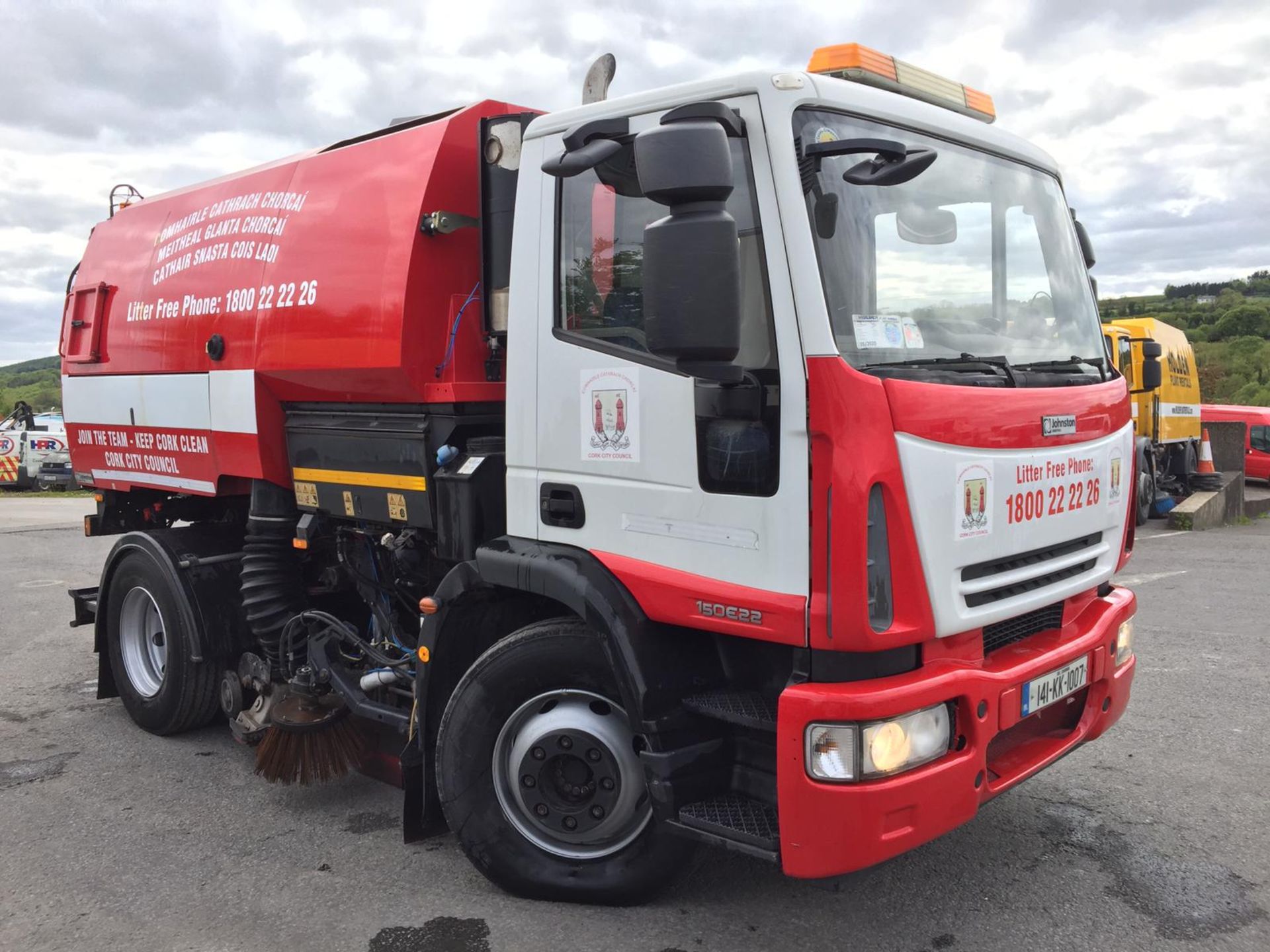 141KK1007 UNRESERVED 2014 Iveco Eurocargo 150E22 Johnston VT651 Sweeper - Image 2 of 13