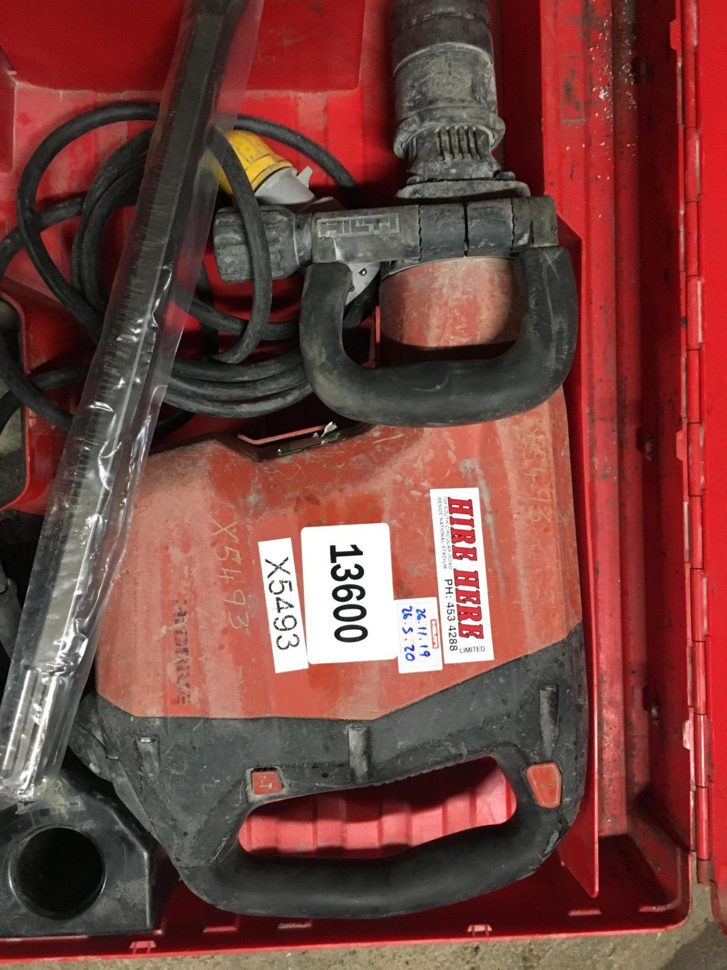 PL-13600 Hilti TE800 Breaker in Case - Image 2 of 4