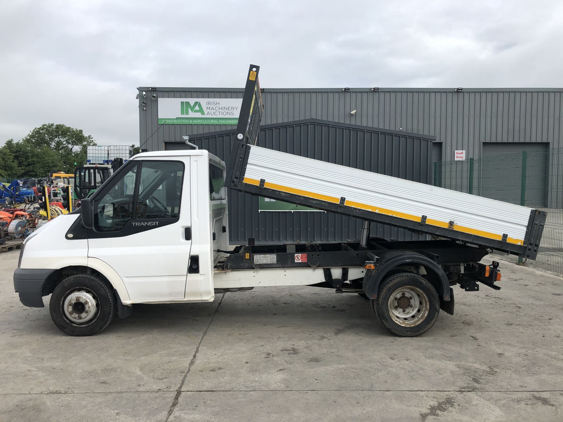 10D131330 2010 Ford Transit 100 T350 Tipper - Image 2 of 25