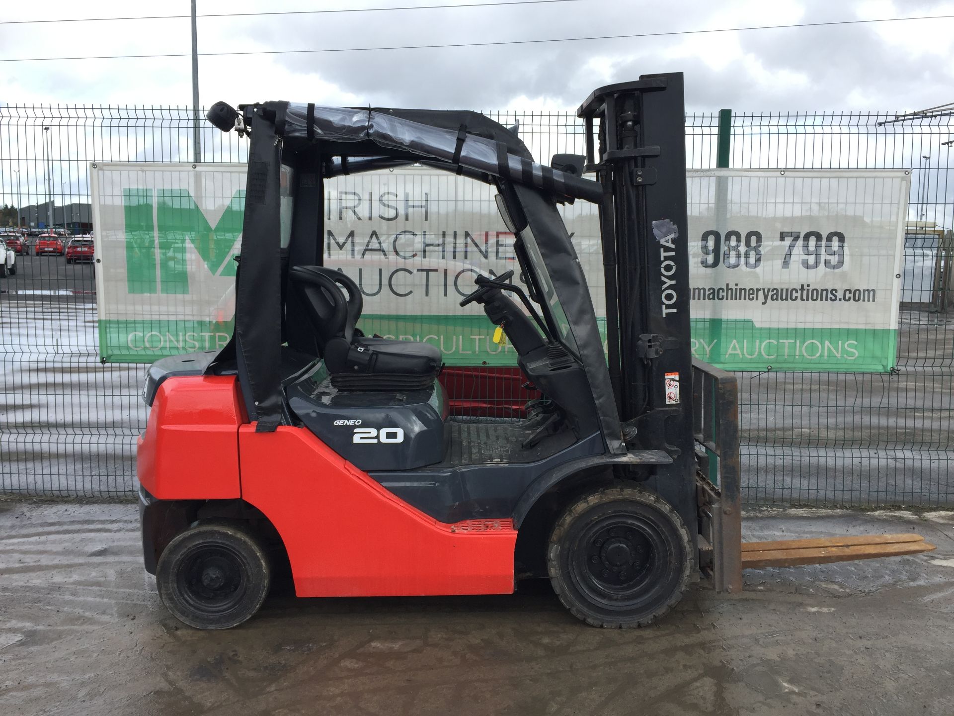 PL-14247 2014 Toyota Geneo 52-8FD20 2 Stage 2T Diesel Forklift - Image 6 of 15