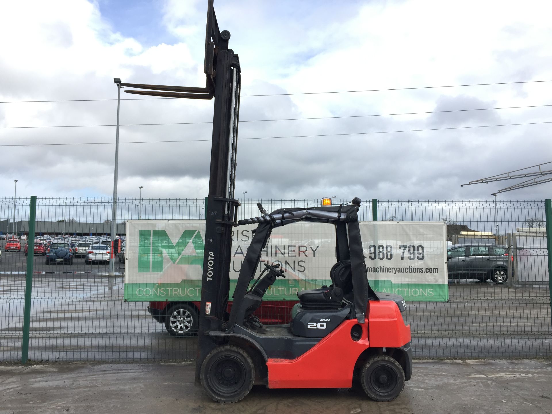 PL-14248 2014 Toyota Geneo 52-8FD20 2 Stage 2T Diesel Forklift