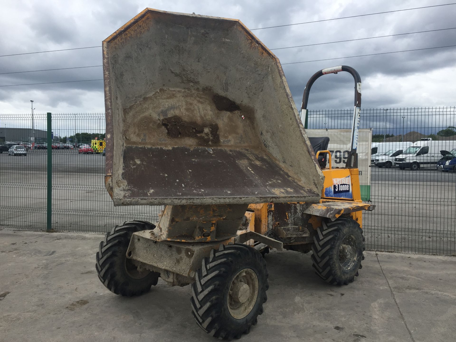 PL-14876 2006 Thwaites 3T Swivel Dumper c/w Roll Bar & Beacon - Image 2 of 22