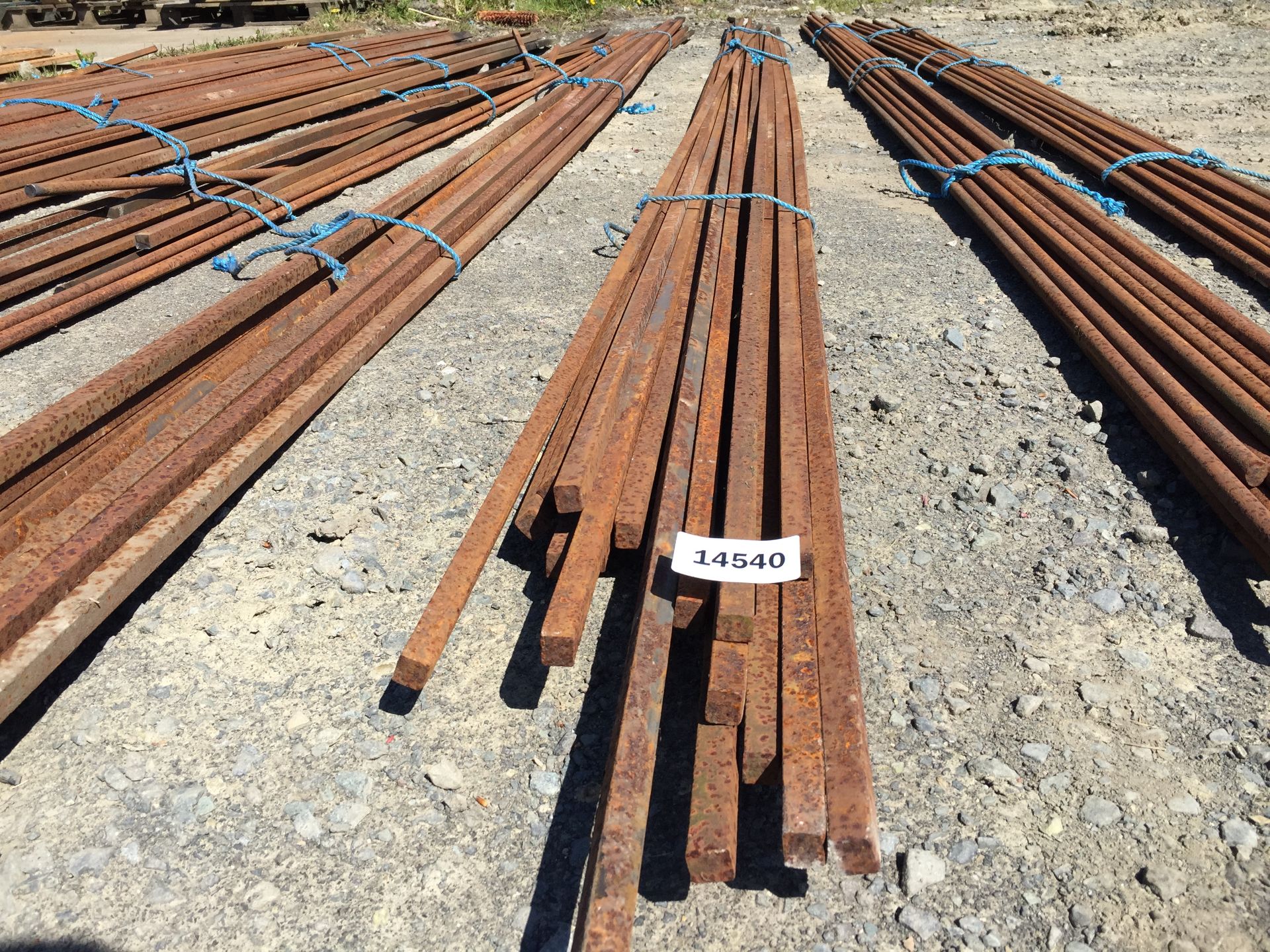 PL-14540 Quantity of Approx 20ft Lenghts of Metal Cube Rods