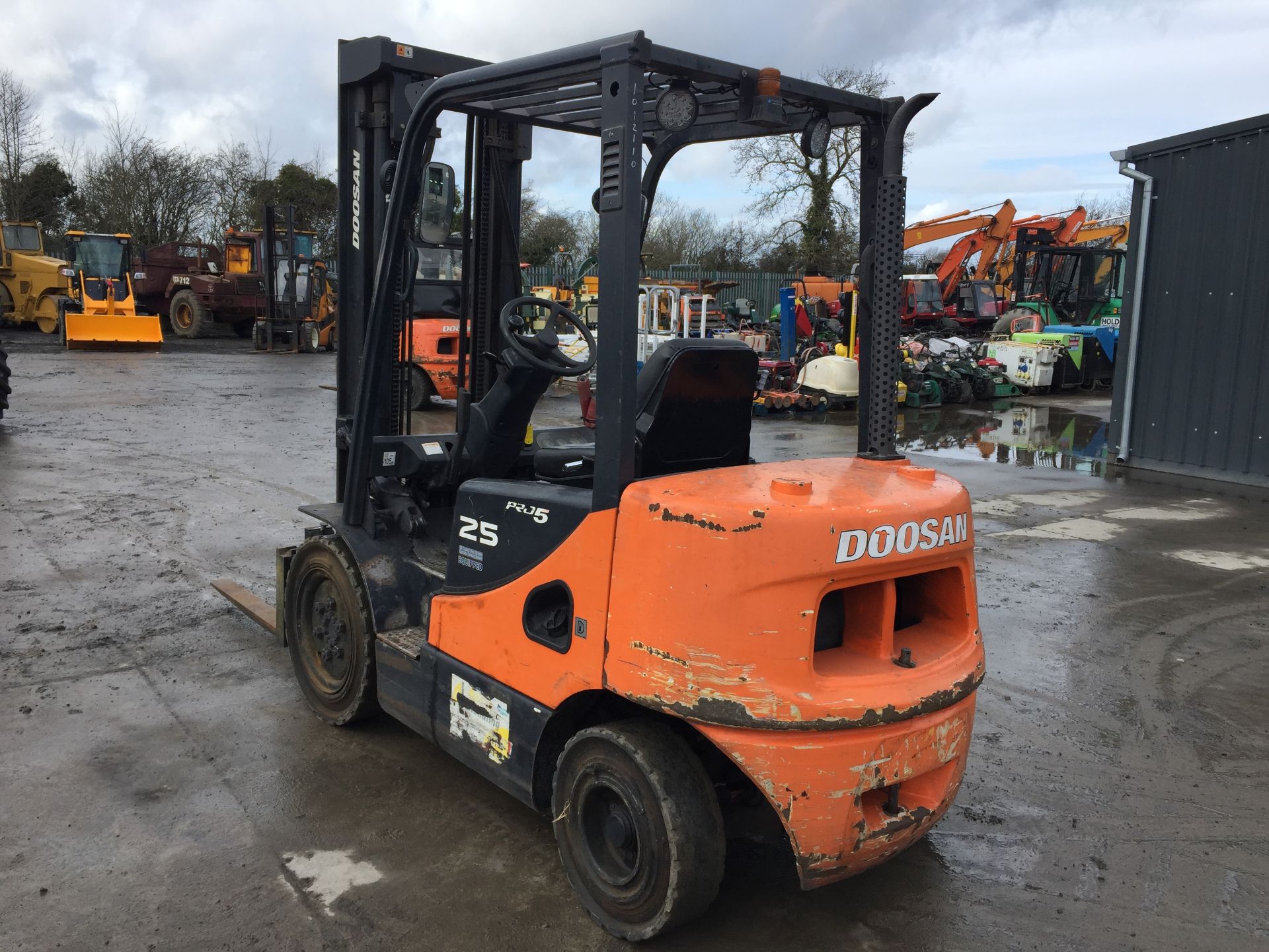 PL-14246 2011 Doosan D25S-5 2 Stage Diesel Forklift - Image 8 of 15