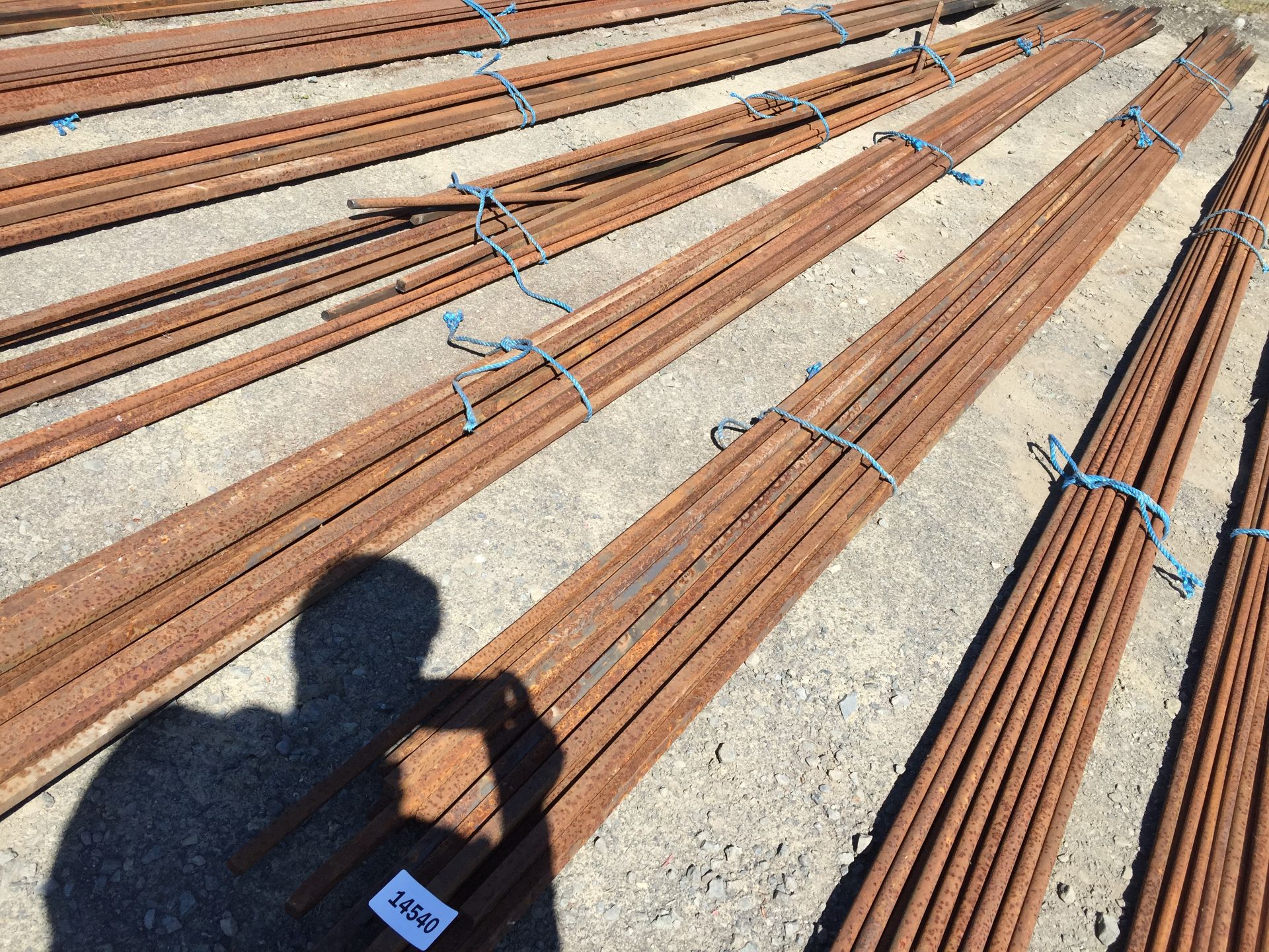 PL-14540 Quantity of Approx 20ft Lenghts of Metal Cube Rods - Image 2 of 2