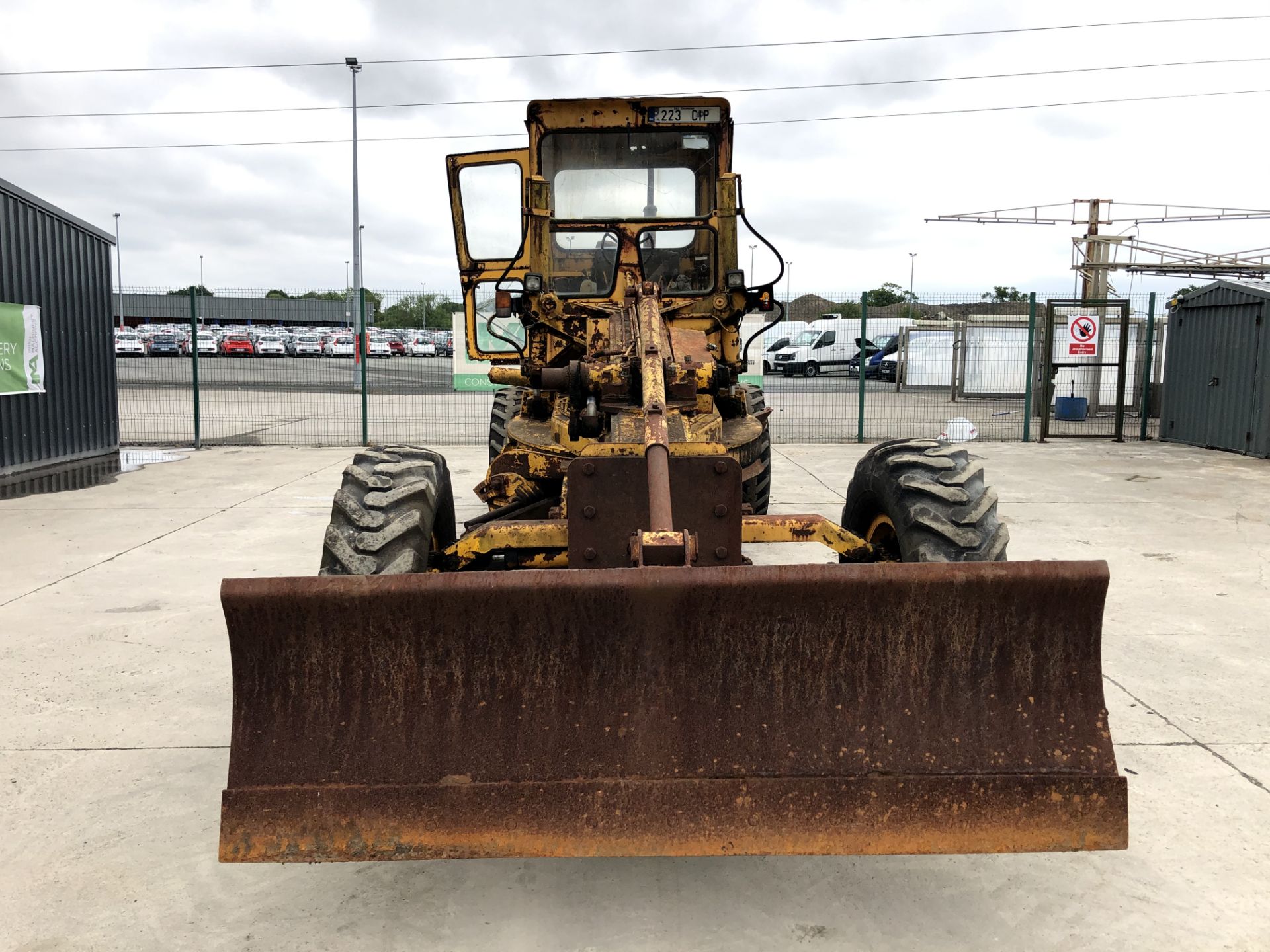 223CIP Aveling-Barford TG011 6x4 Motor Grader - Image 8 of 33