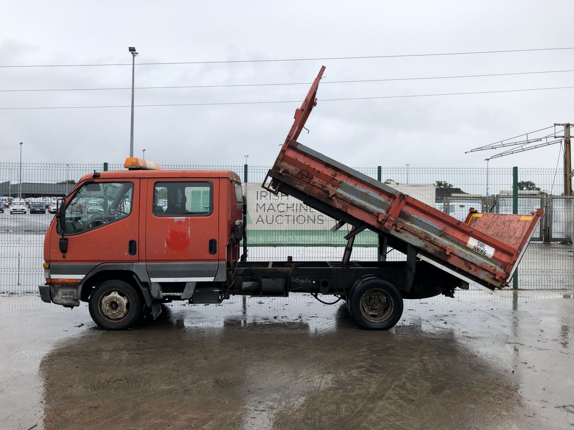 01LH5653 UNRESERVED 2001 Mitsubish Canter FB63 2977 4 Dr Tippers - Image 2 of 29