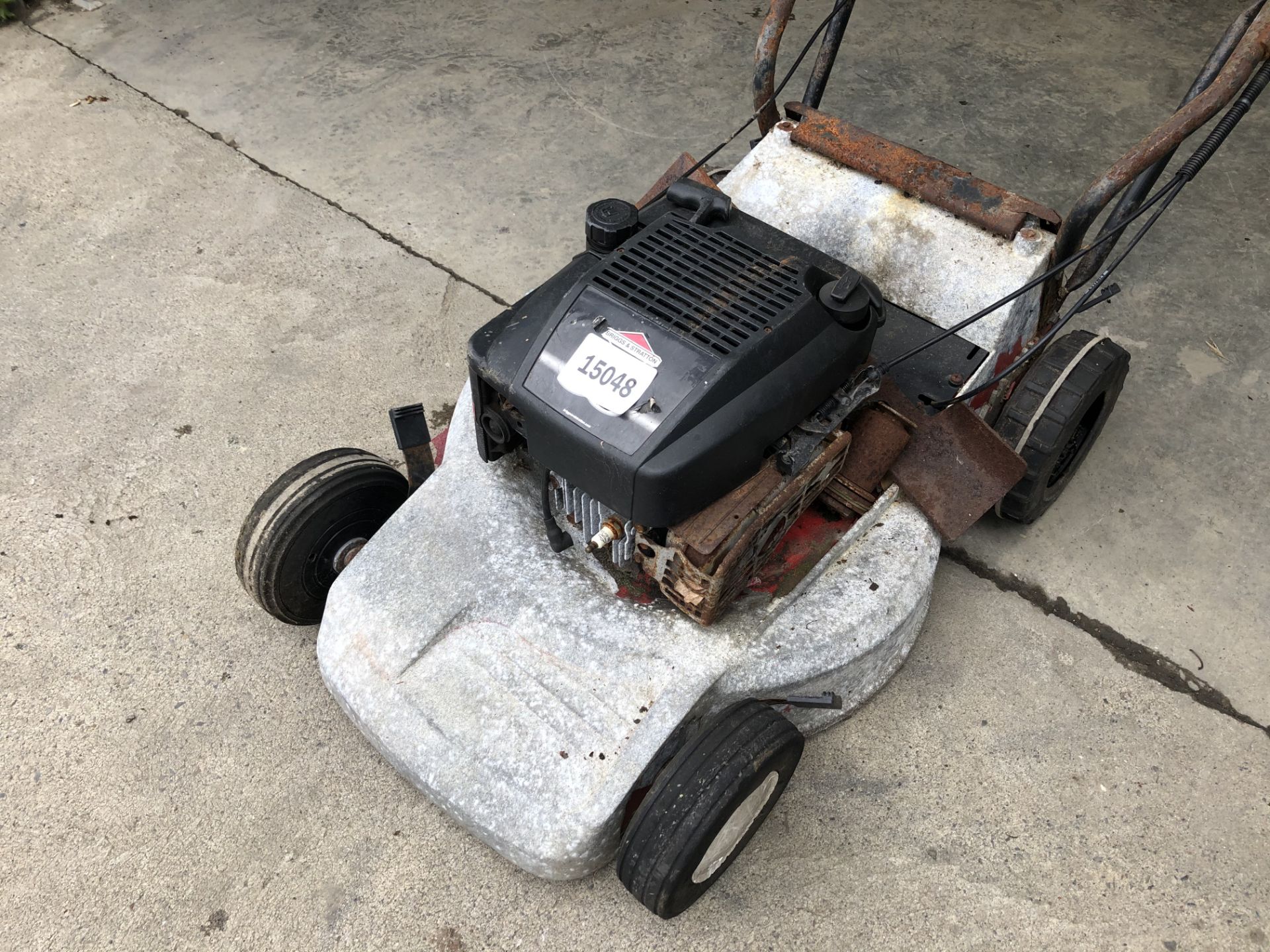 PL-15048 UNRESERVED Amerigo Vespucci 20"" Powerdrive Lawnmower - Image 2 of 3