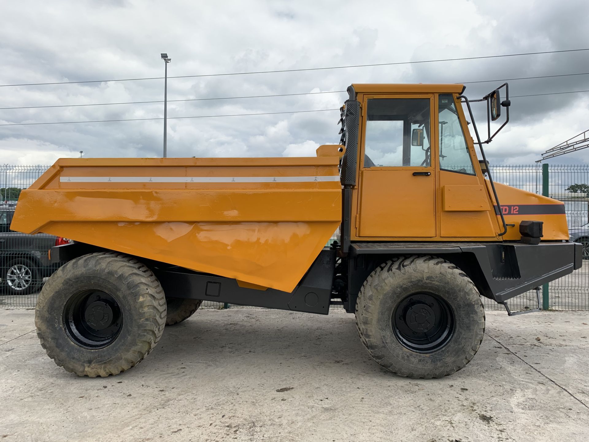 PL-15271 Thwaites TD12 Dump Truck - Image 5 of 33