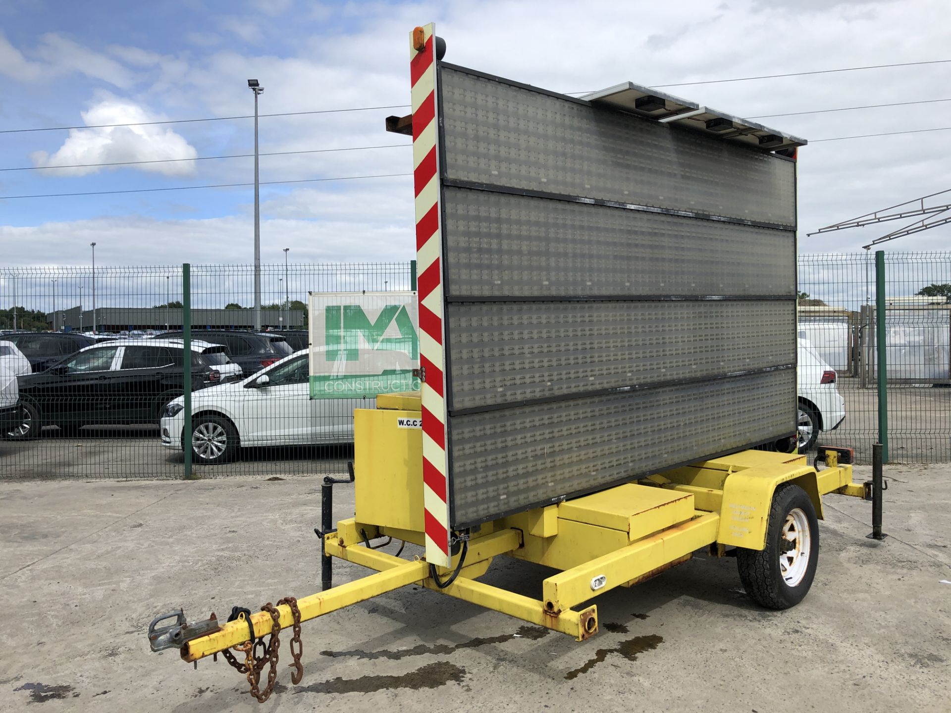 PL-15135 UNRESERVED AM SIG Single Axle Fast Tow VMS Board - Image 12 of 37
