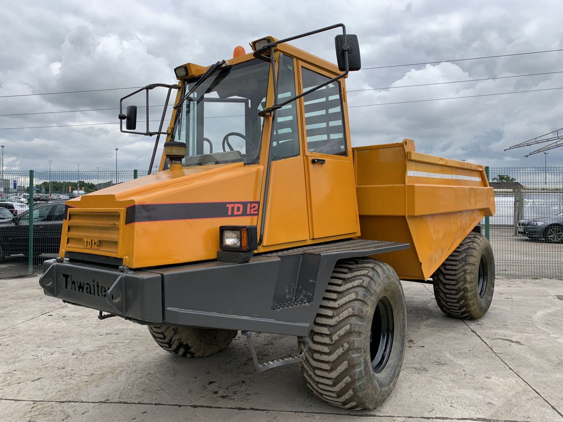 PL-15271 Thwaites TD12 Dump Truck - Image 2 of 33