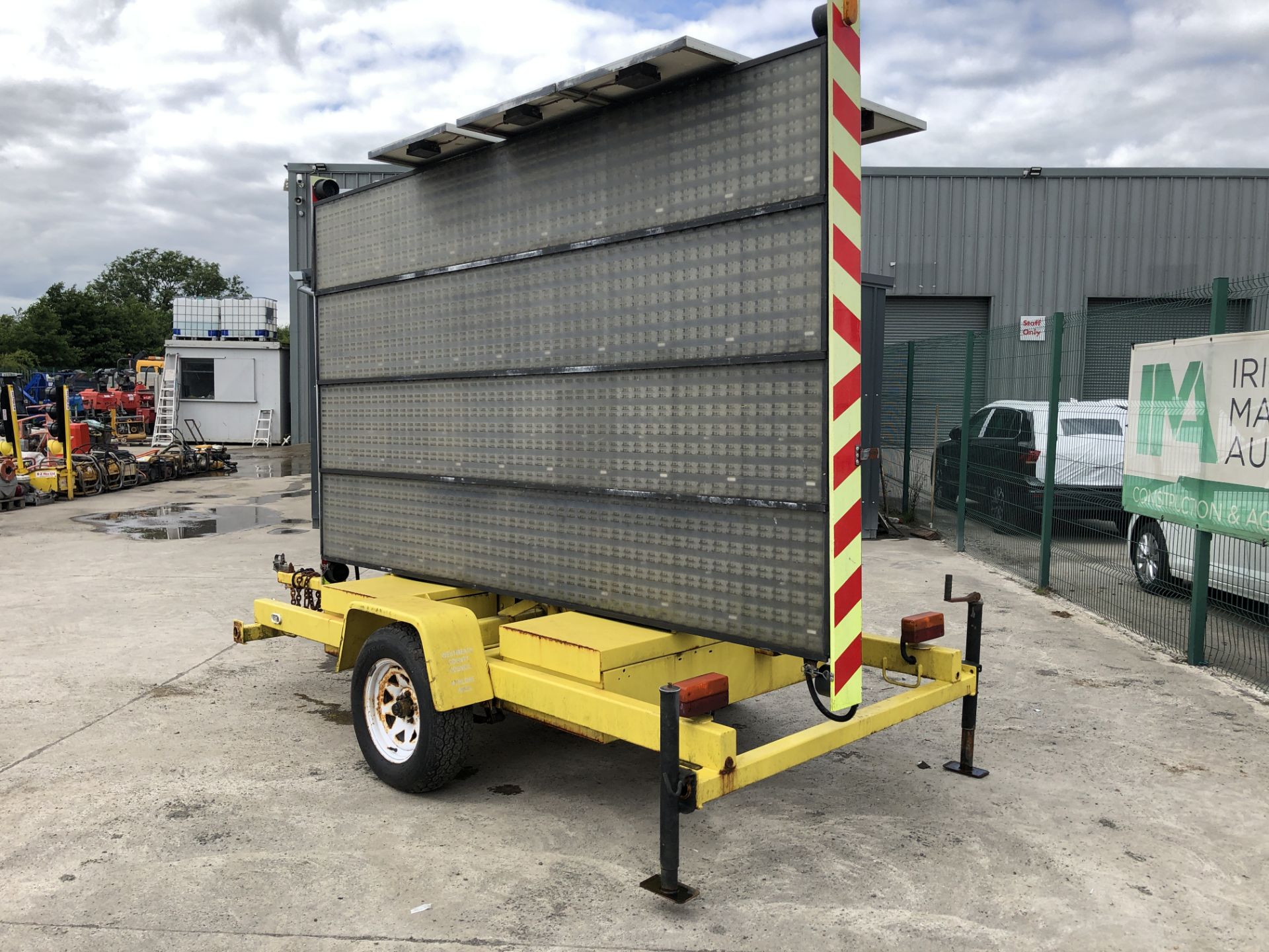 PL-15135 UNRESERVED AM SIG Single Axle Fast Tow VMS Board - Image 14 of 37