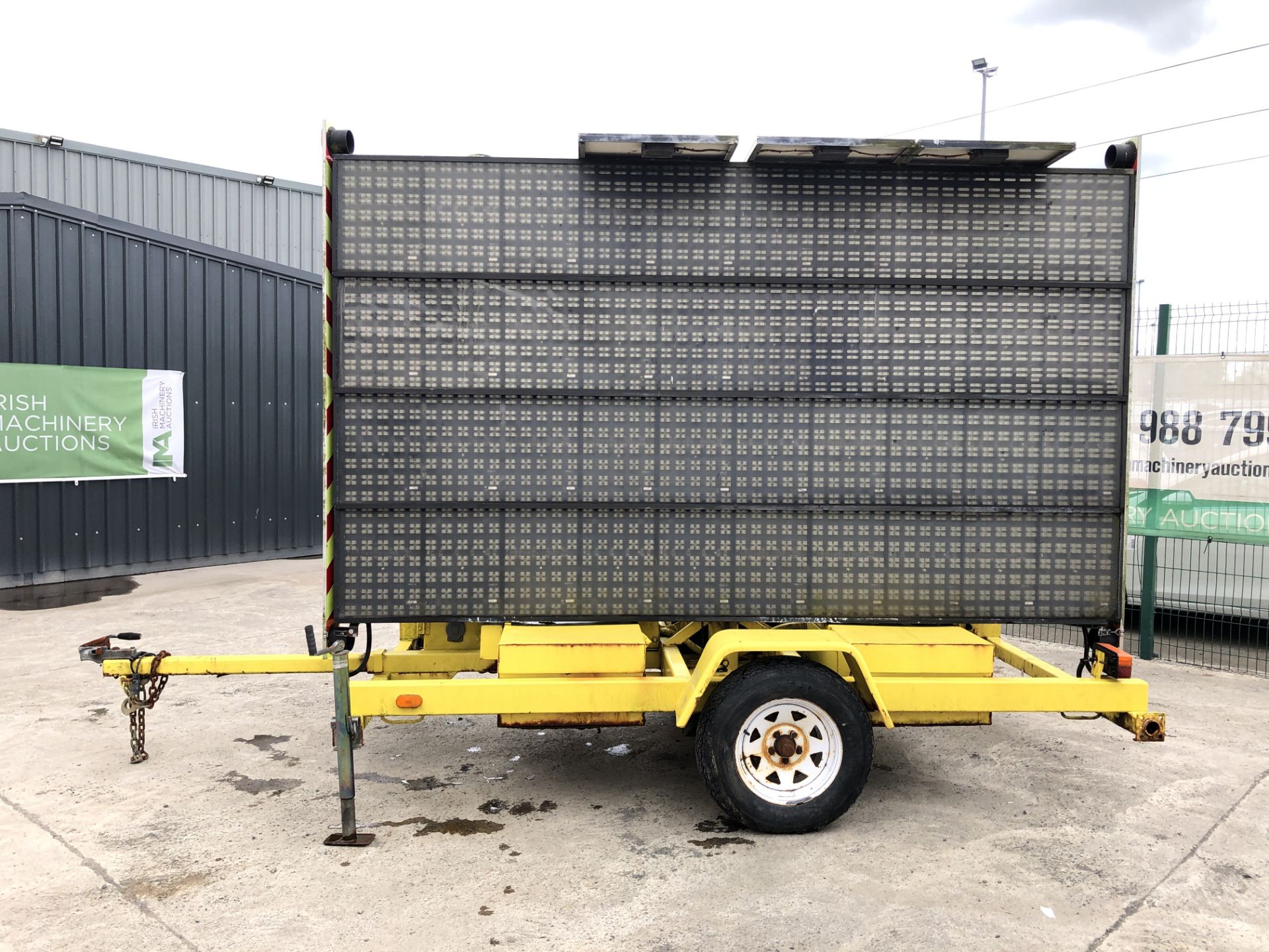 PL-15134 UNRESERVED AM SIG Single Axle Fast Tow VMS Board - Image 2 of 22