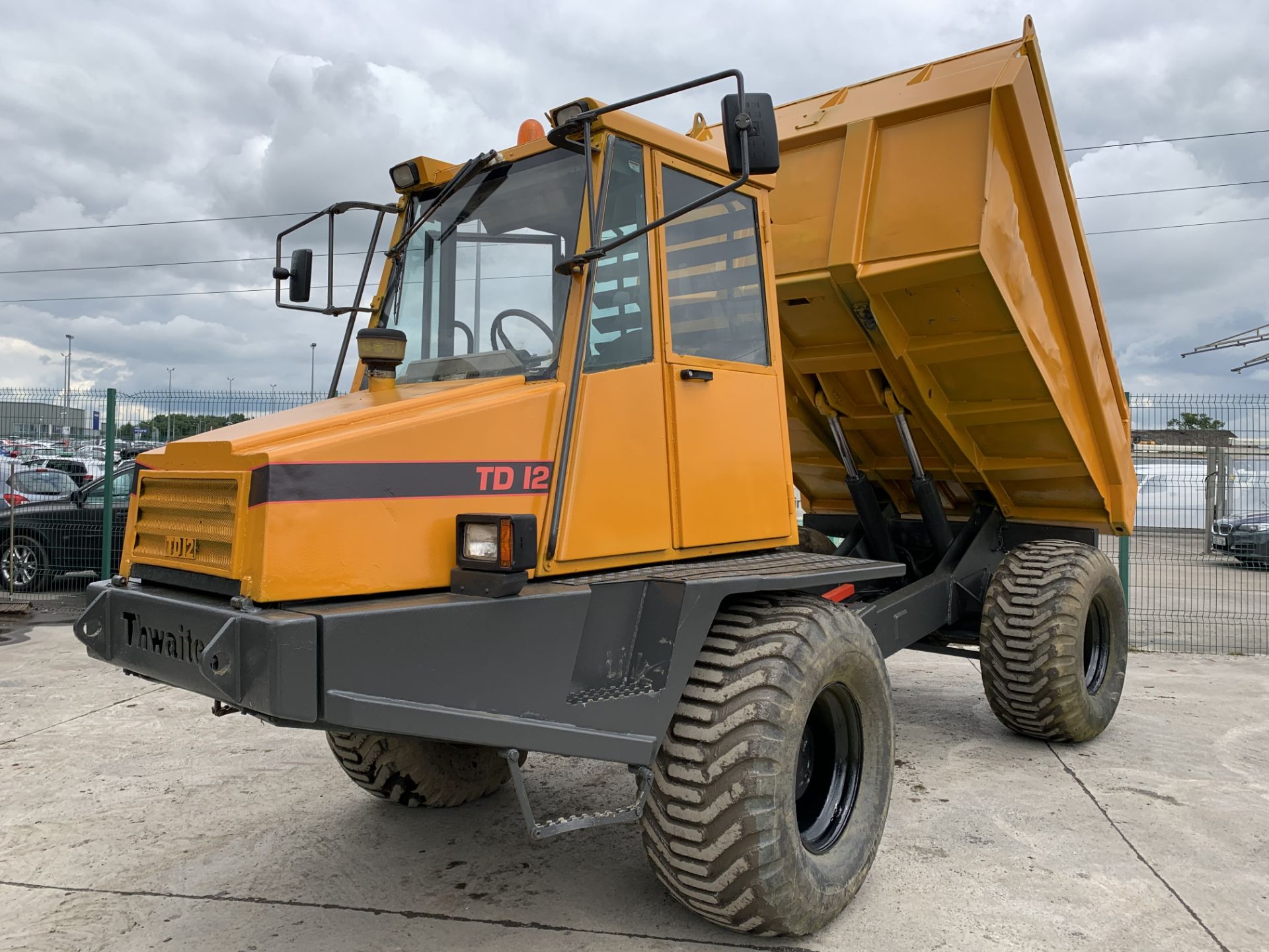 PL-15271 Thwaites TD12 Dump Truck