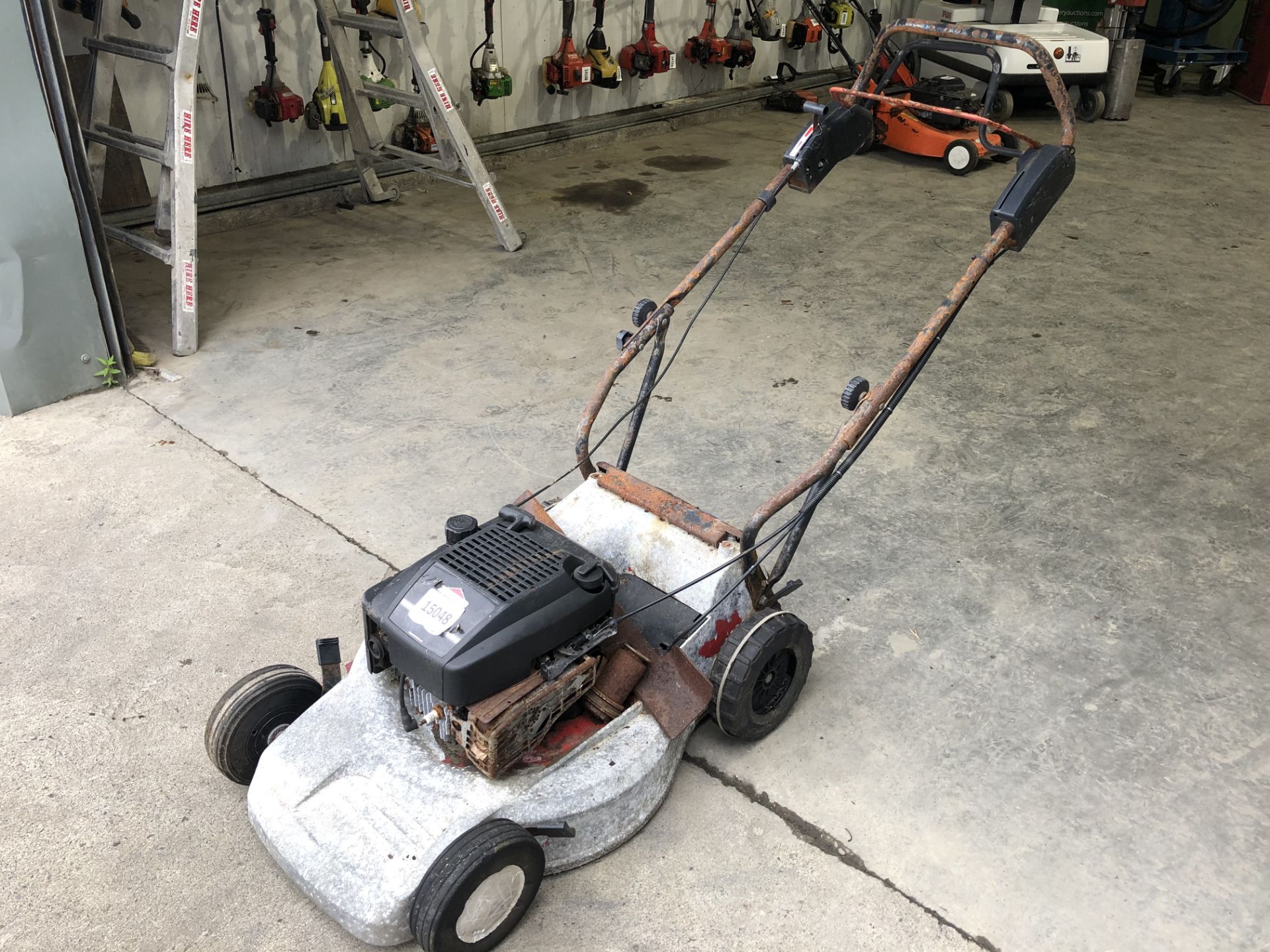 PL-15048 UNRESERVED Amerigo Vespucci 20"" Powerdrive Lawnmower