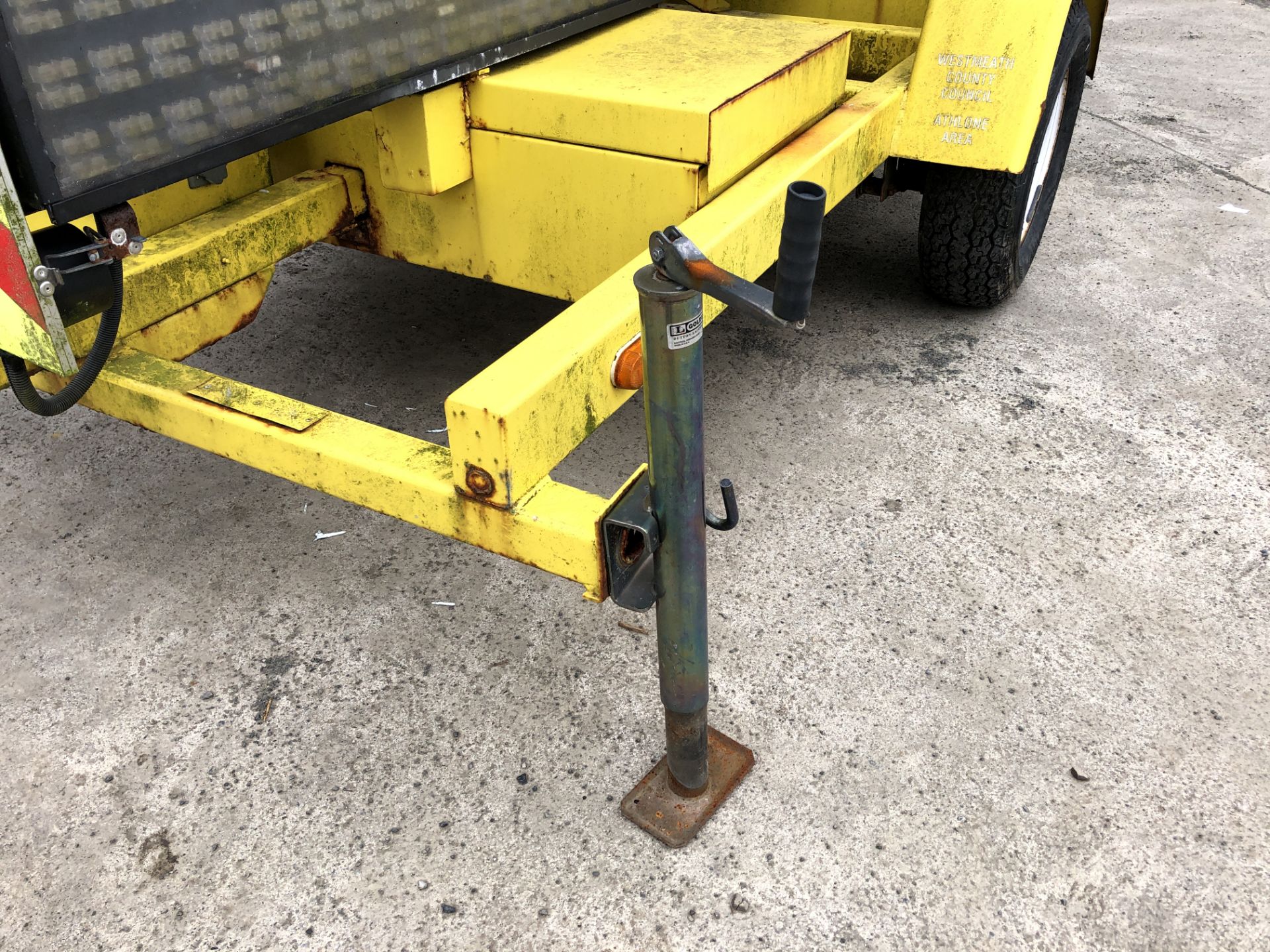 PL-15135 UNRESERVED AM SIG Single Axle Fast Tow VMS Board - Image 8 of 37