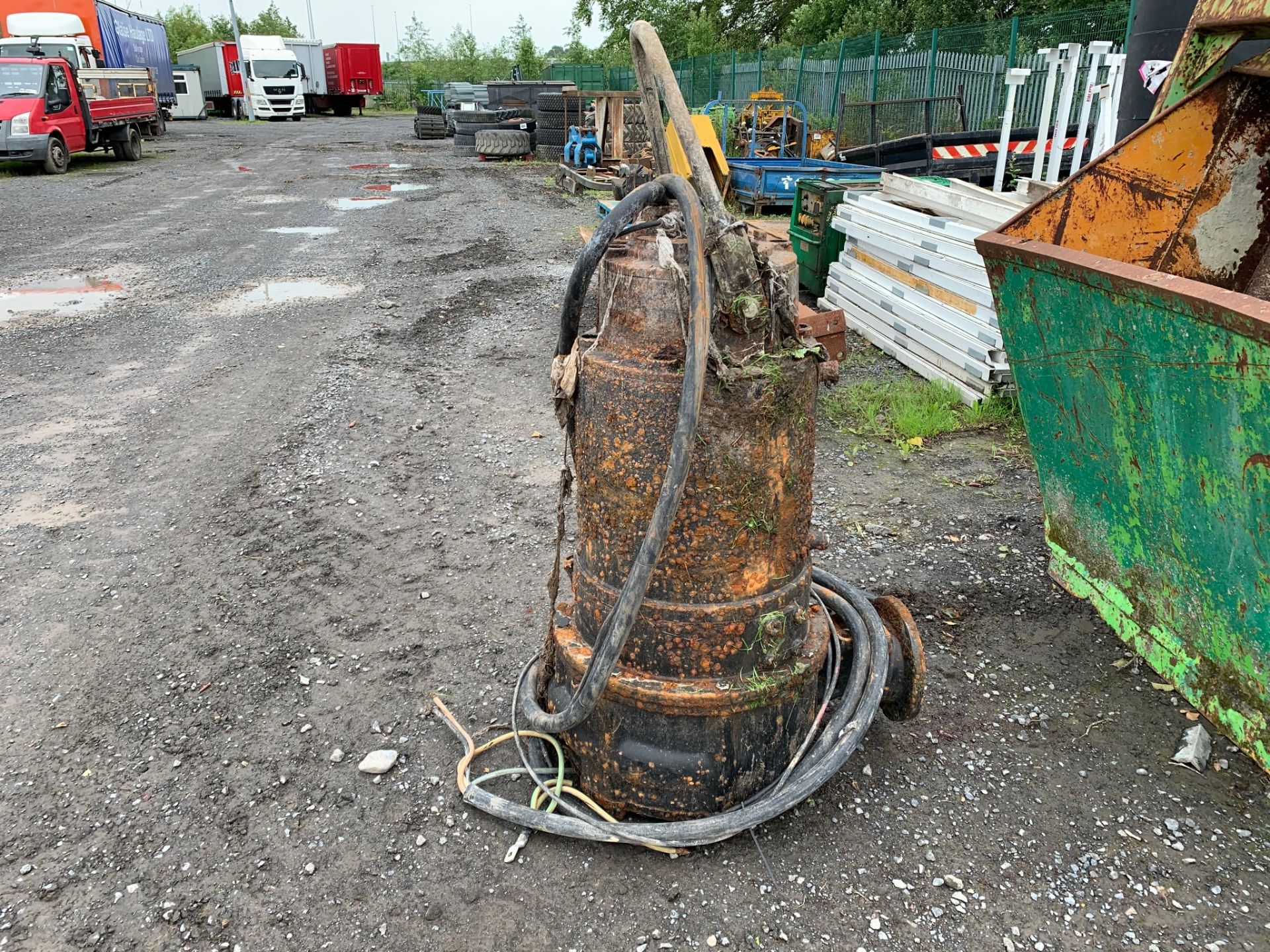 PL-15252 UNRESERVED Sludge Pump - Image 2 of 5