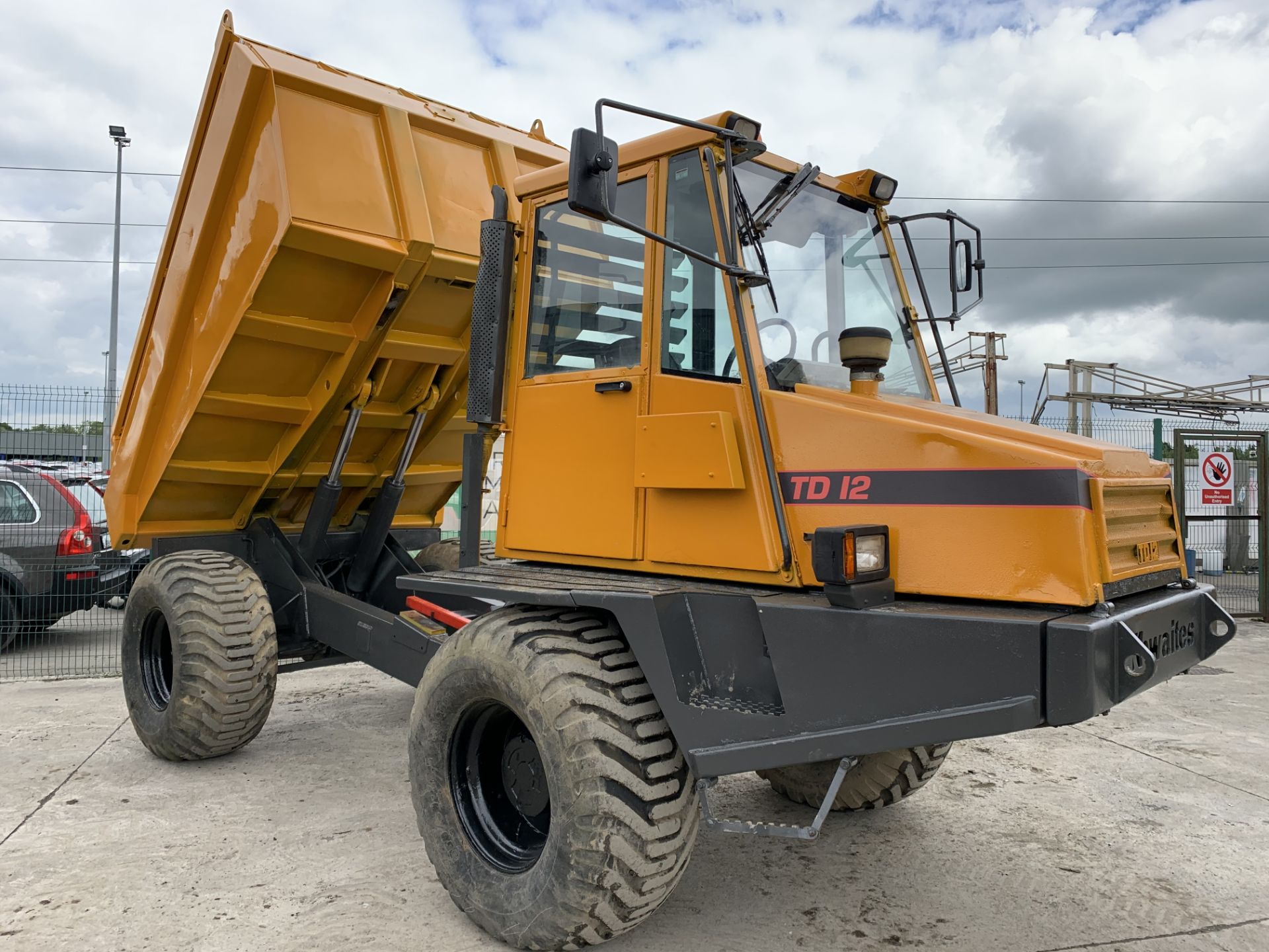 PL-15271 Thwaites TD12 Dump Truck - Image 7 of 33