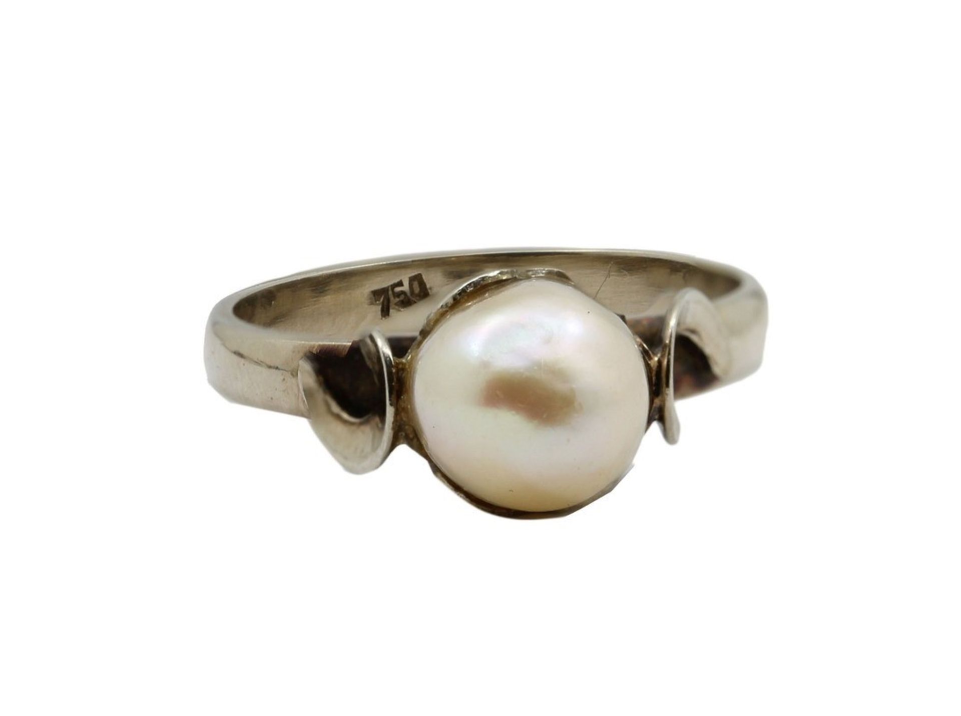 N. 17 (5714 IVG AMMINISTRAZIONE DI SOSTEGNO) ANELLO IN ORO BIANCO 18 KT CON PERLA, GR. 3,6 (BENI