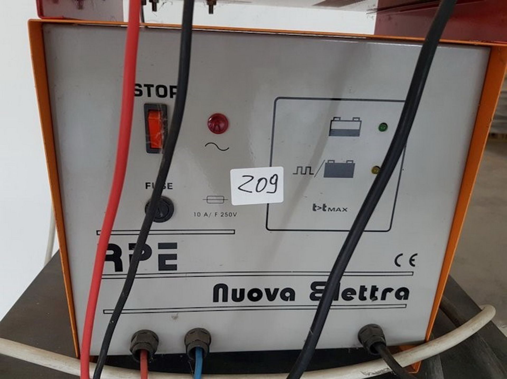 N. 209 (775 FALLIMENTO) CARICA BATTERIE RPE PNUMBER 28000 110 (BENI IN ASTA E VISIBILI IN MONTAGNANA