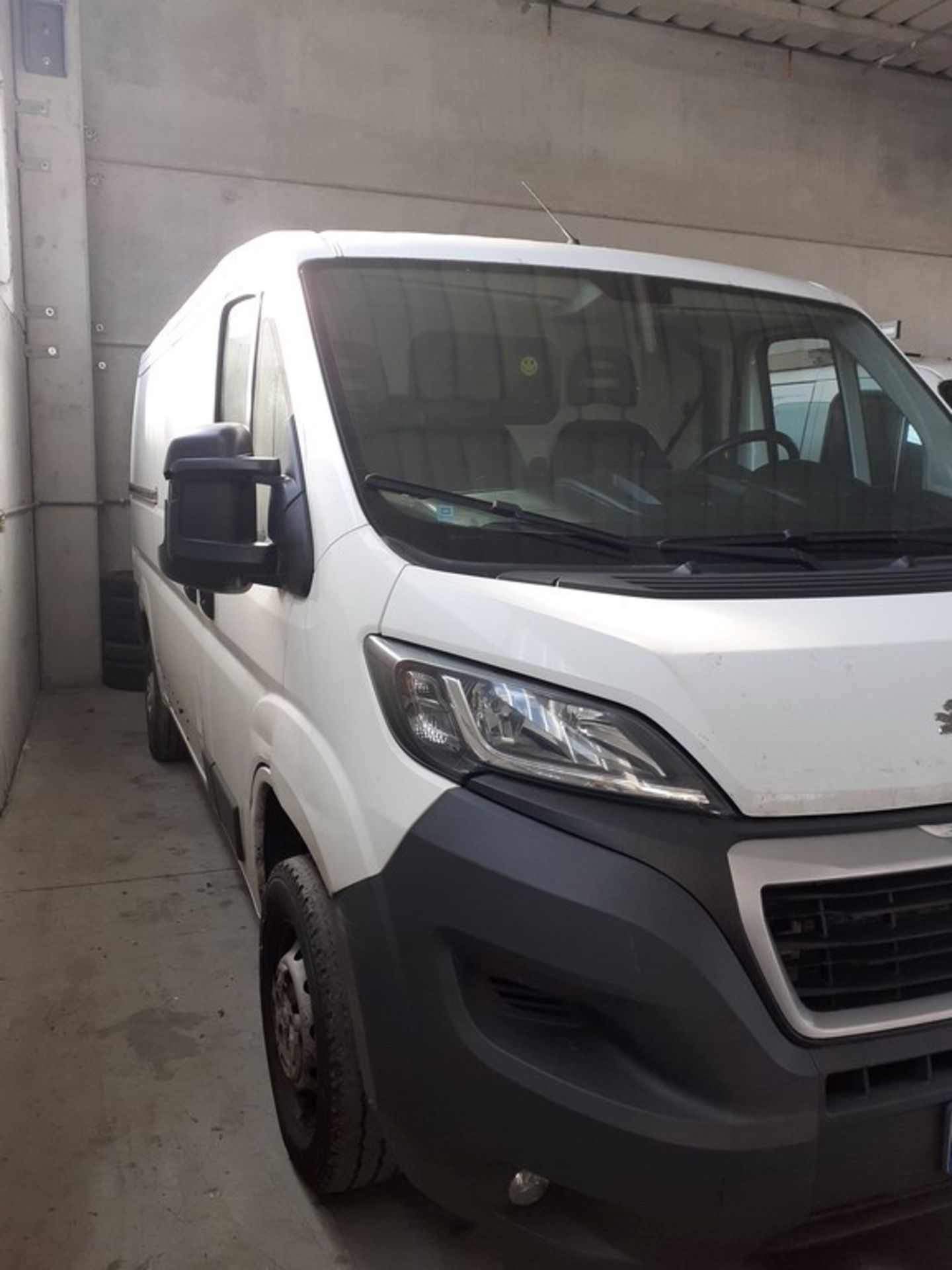 N. 1 (777 IVG FALLIMENTO) FURGONE PEUGEOT BOXER FB980RY ANNO 2016 (BENI IN VIA GULINELLI 9 SALA