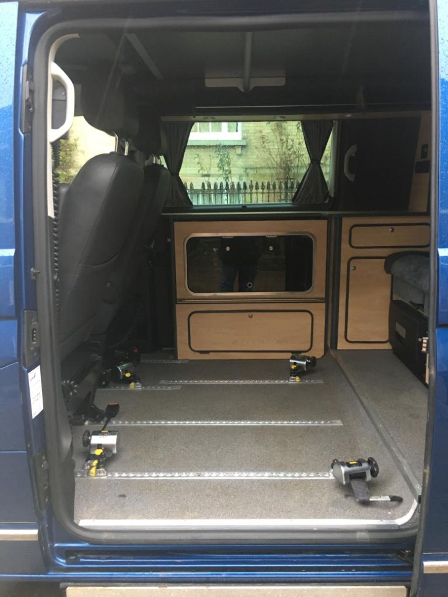 2015 VOLKSWAGEN CAMPERVAN DISABLED ACCESS (WAV) & PANORAMIC MODEL BY GM COACHES DEVON *POP TOP ROOF* - Image 24 of 54