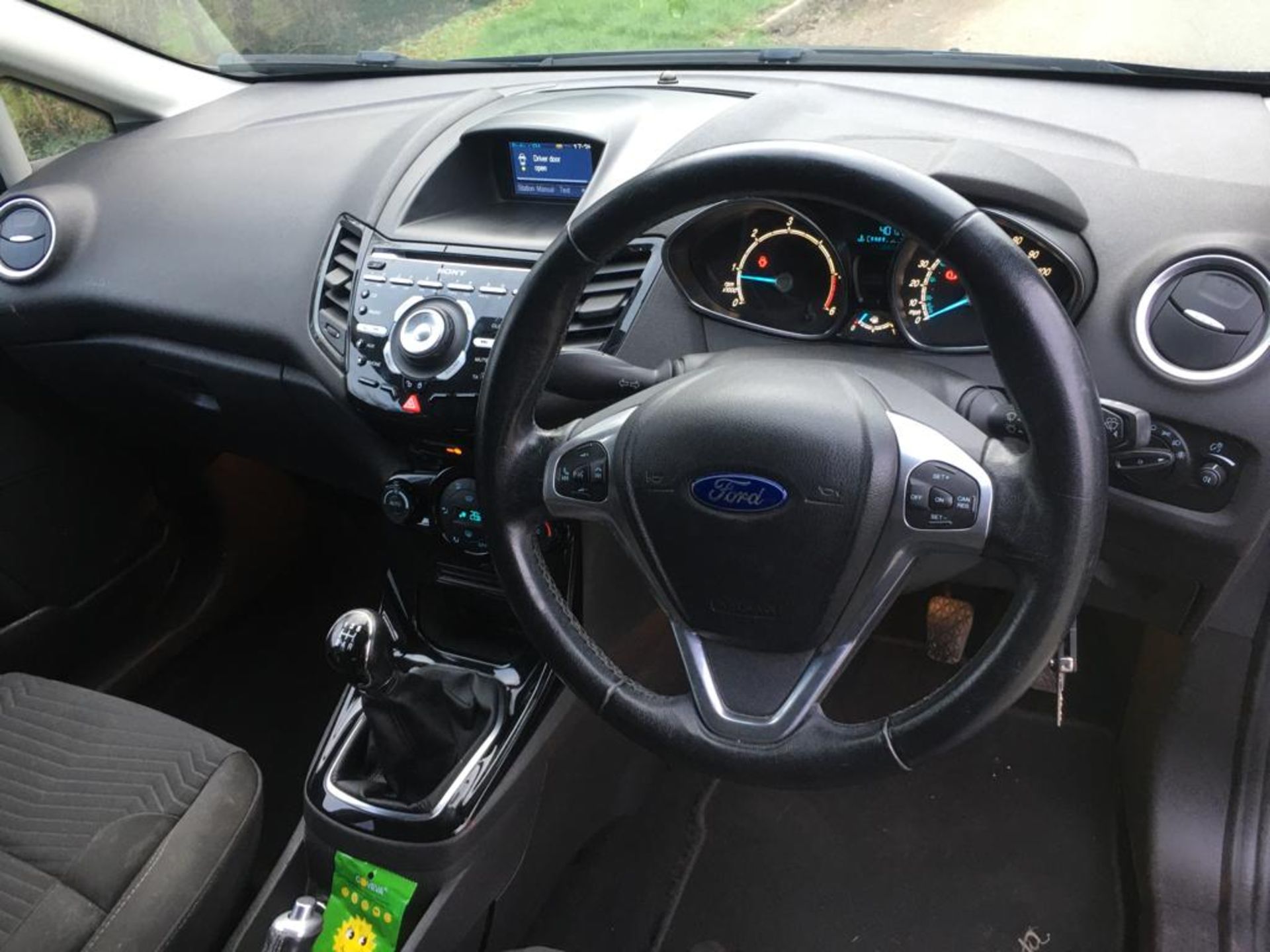 2014 FORD FIESTA TITANIUM TDCI 5 DOOR HATCHBACK - Image 12 of 19