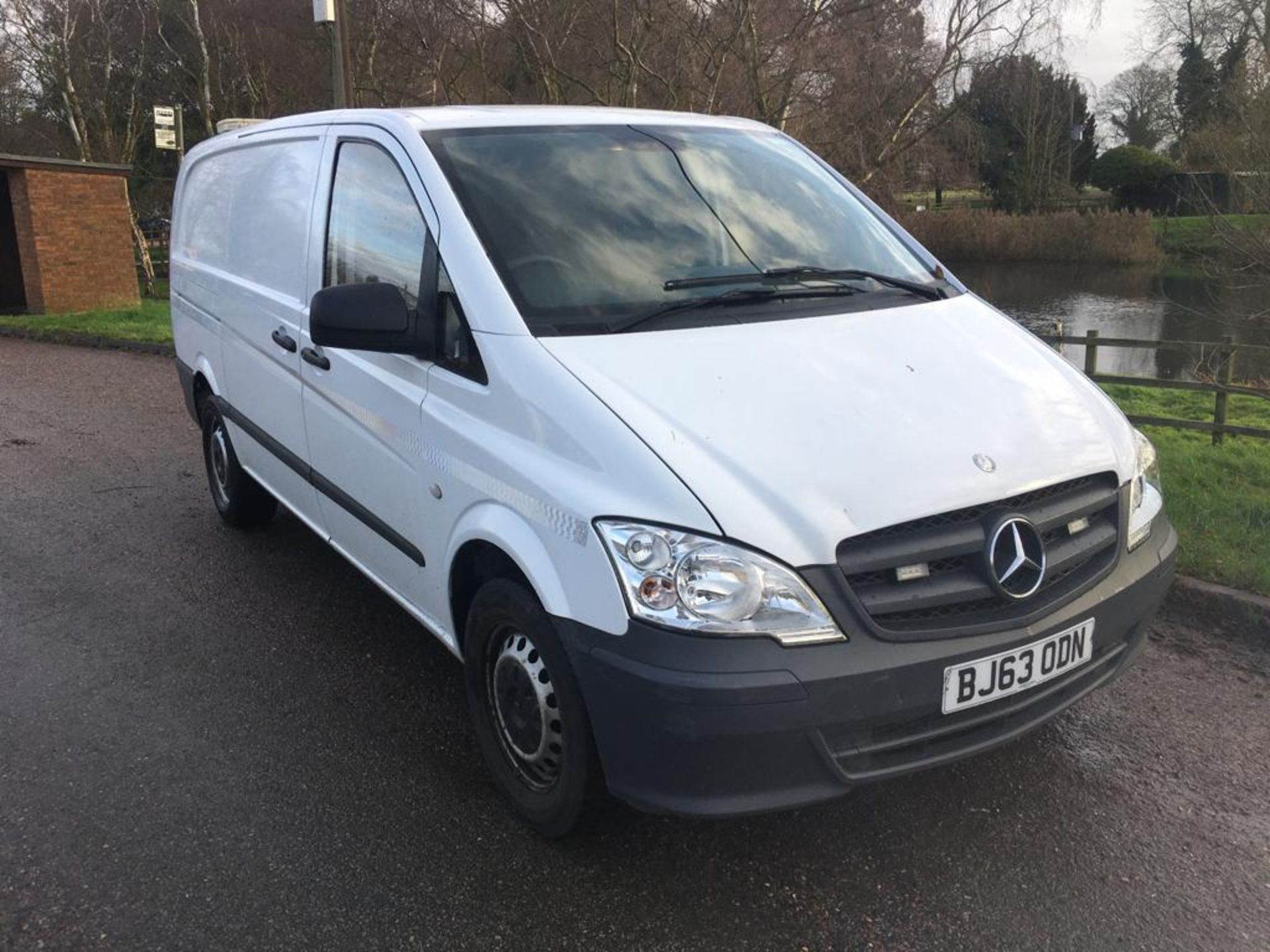 2013 MERCEDES BENZ VITO 113 PANEL VAN - Image 3 of 18