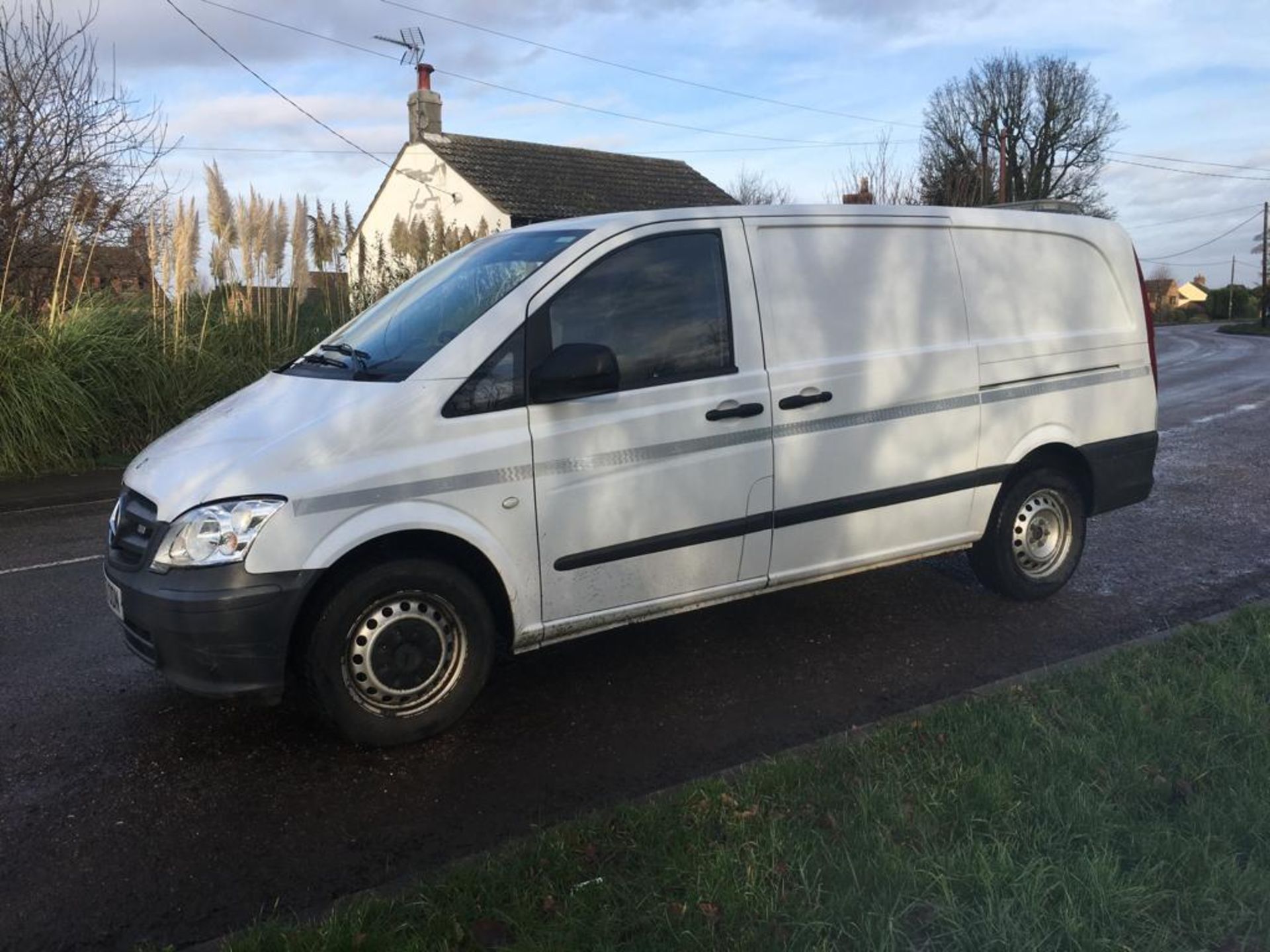 2013 MERCEDES BENZ VITO 113 PANEL VAN - Image 8 of 18