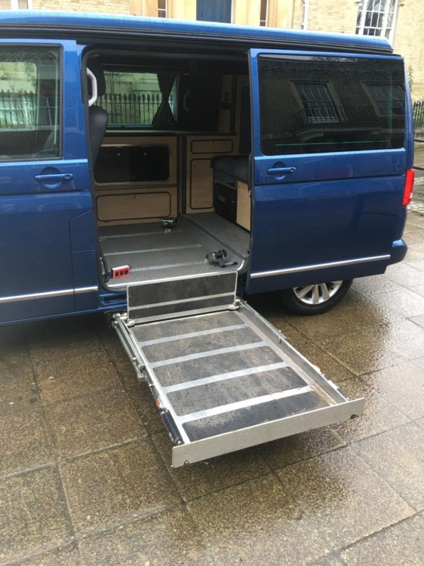 2015 VOLKSWAGEN CAMPERVAN DISABLED ACCESS (WAV) & PANORAMIC MODEL BY GM COACHES DEVON *POP TOP ROOF* - Image 20 of 54