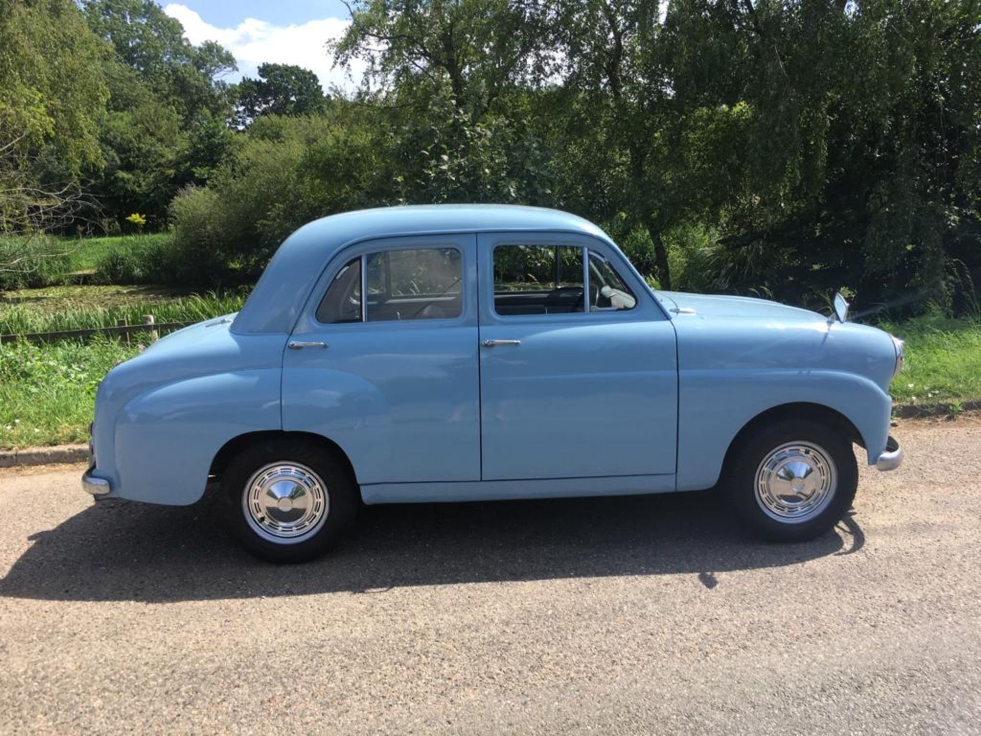 1955 STANDARD SALOON - Image 7 of 18