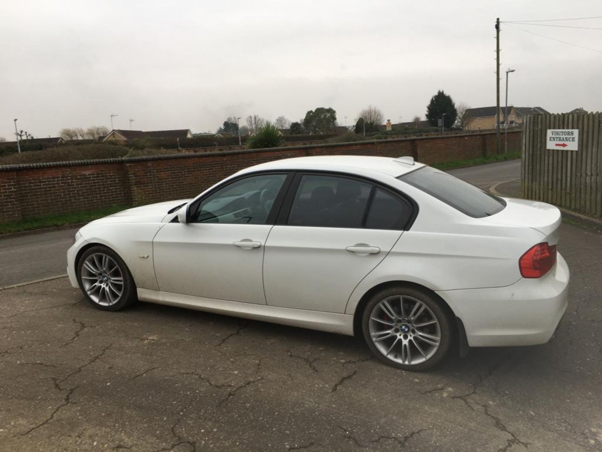 2010 BMW 320D M SPORT SALOON AUTOMATIC - Image 6 of 15