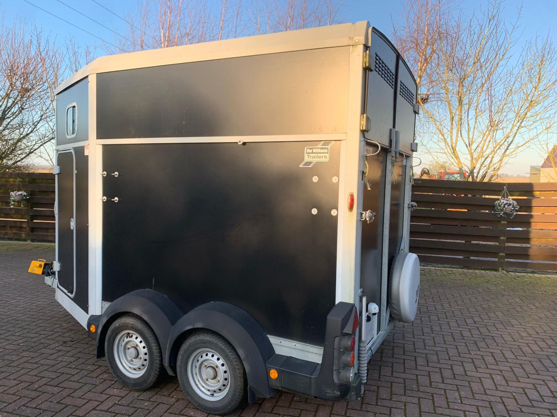 IFOR WILLIAMS HB511 HORSE TRAILER - Image 4 of 20