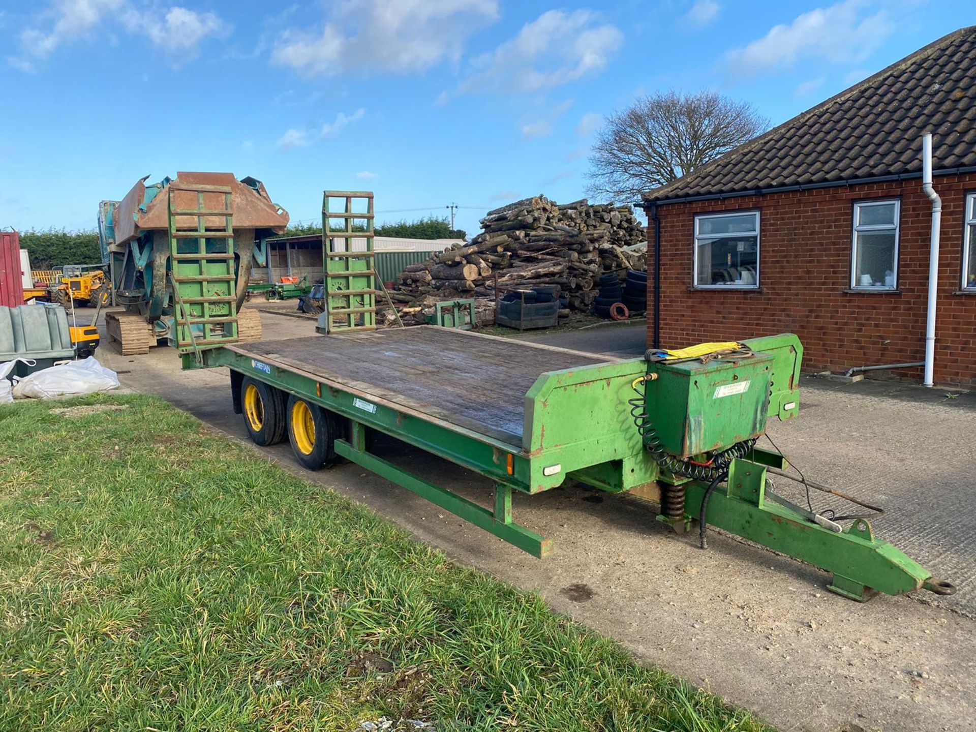 2006 CHIEFTAIN LOWLOADER 20 FT LONG 19000KG GROSS