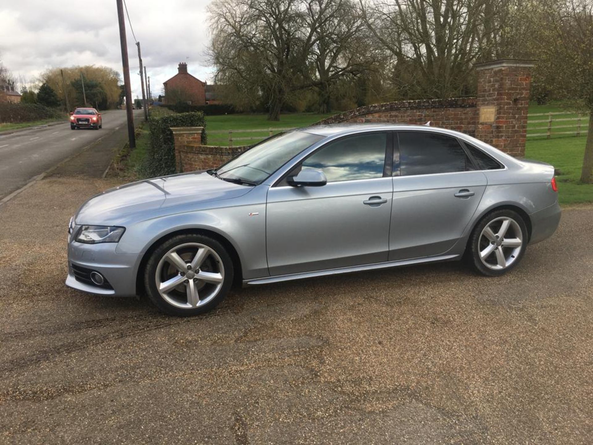 2010 AUDI A4 2.0 TDI SALOON - Image 10 of 17