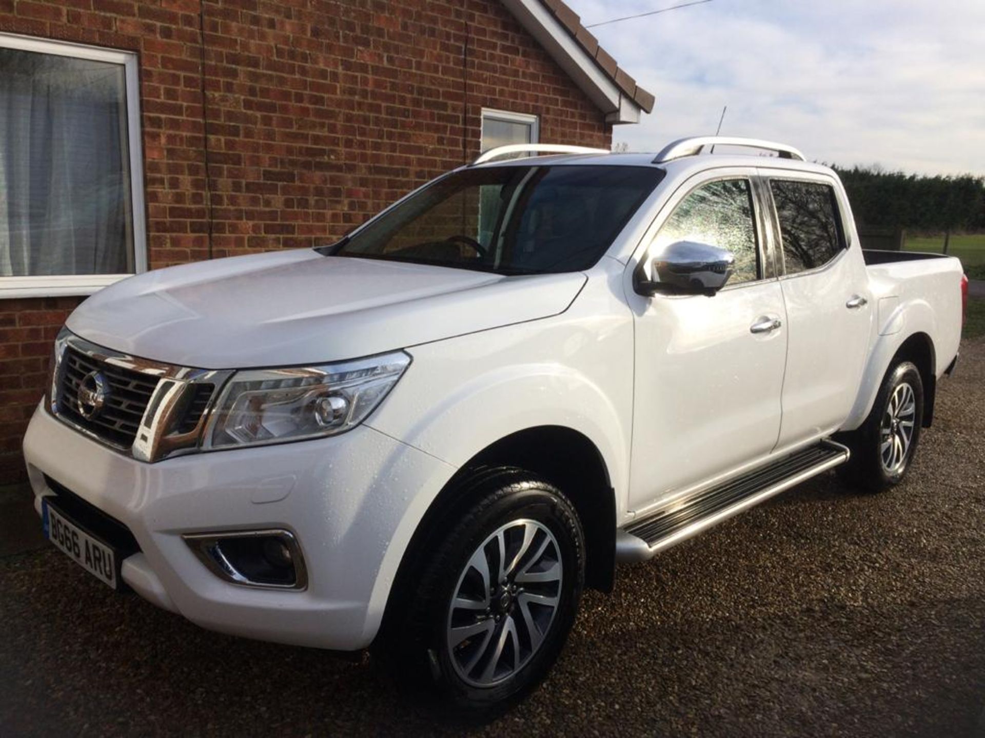 2016 NISSAN NAVARA TEKNA DCI DOUBLE CAB **ONE OWNER FROM NEW**