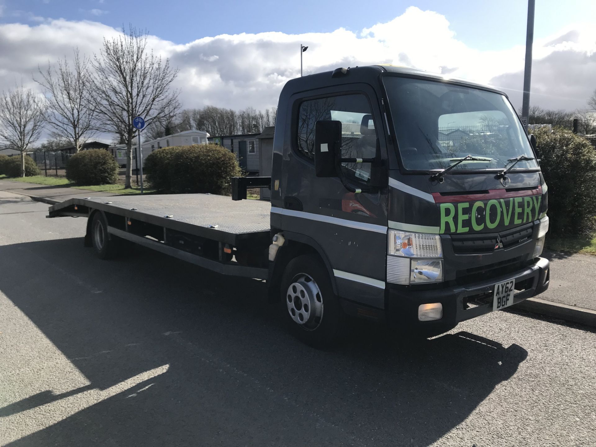 2012 MITSUBISHI FUSO RECOVERY TRUCK **22.7 FEET BODY** - Image 2 of 24