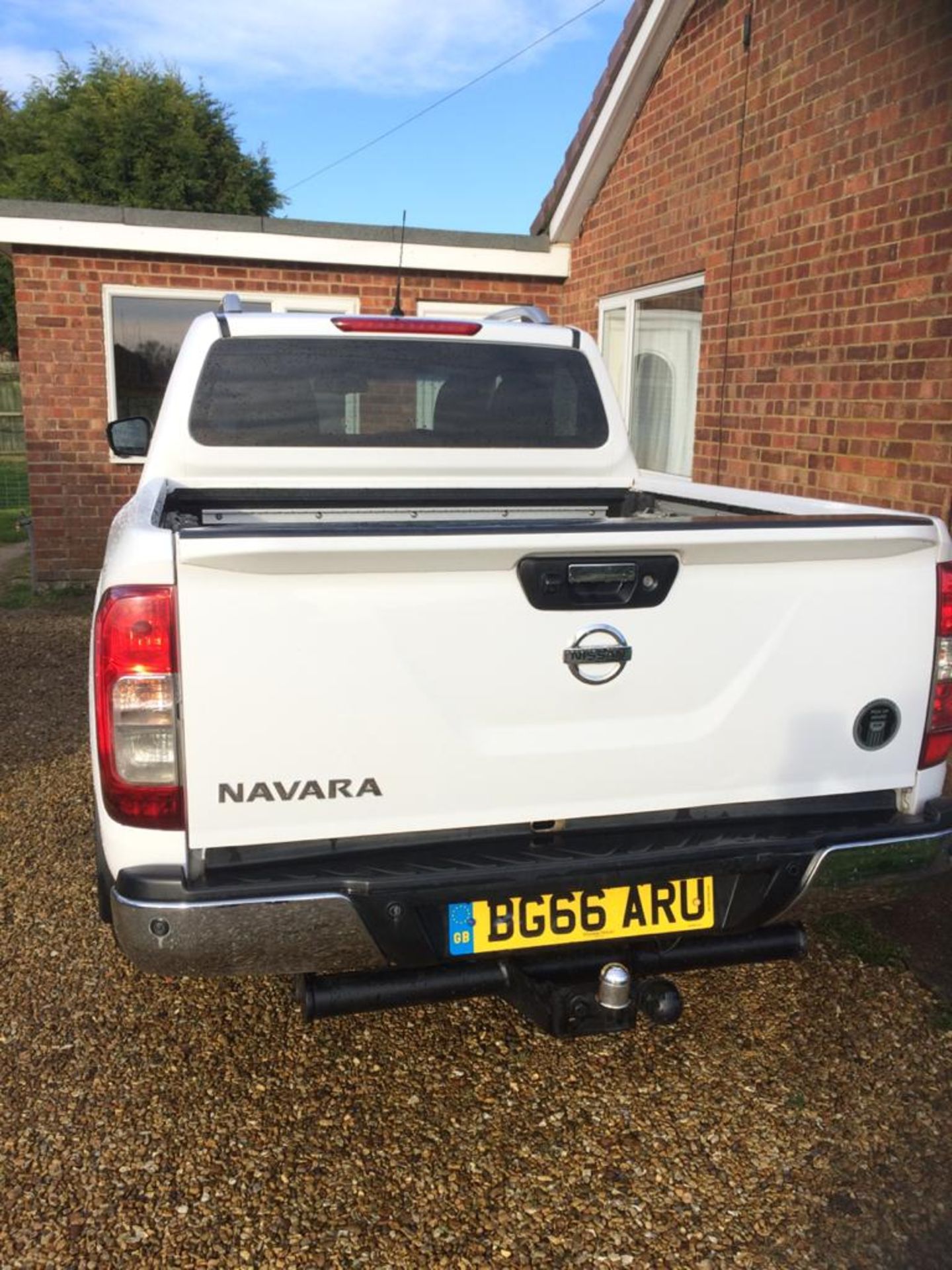 2016 NISSAN NAVARA TEKNA DCI DOUBLE CAB **ONE OWNER FROM NEW** - Image 4 of 16