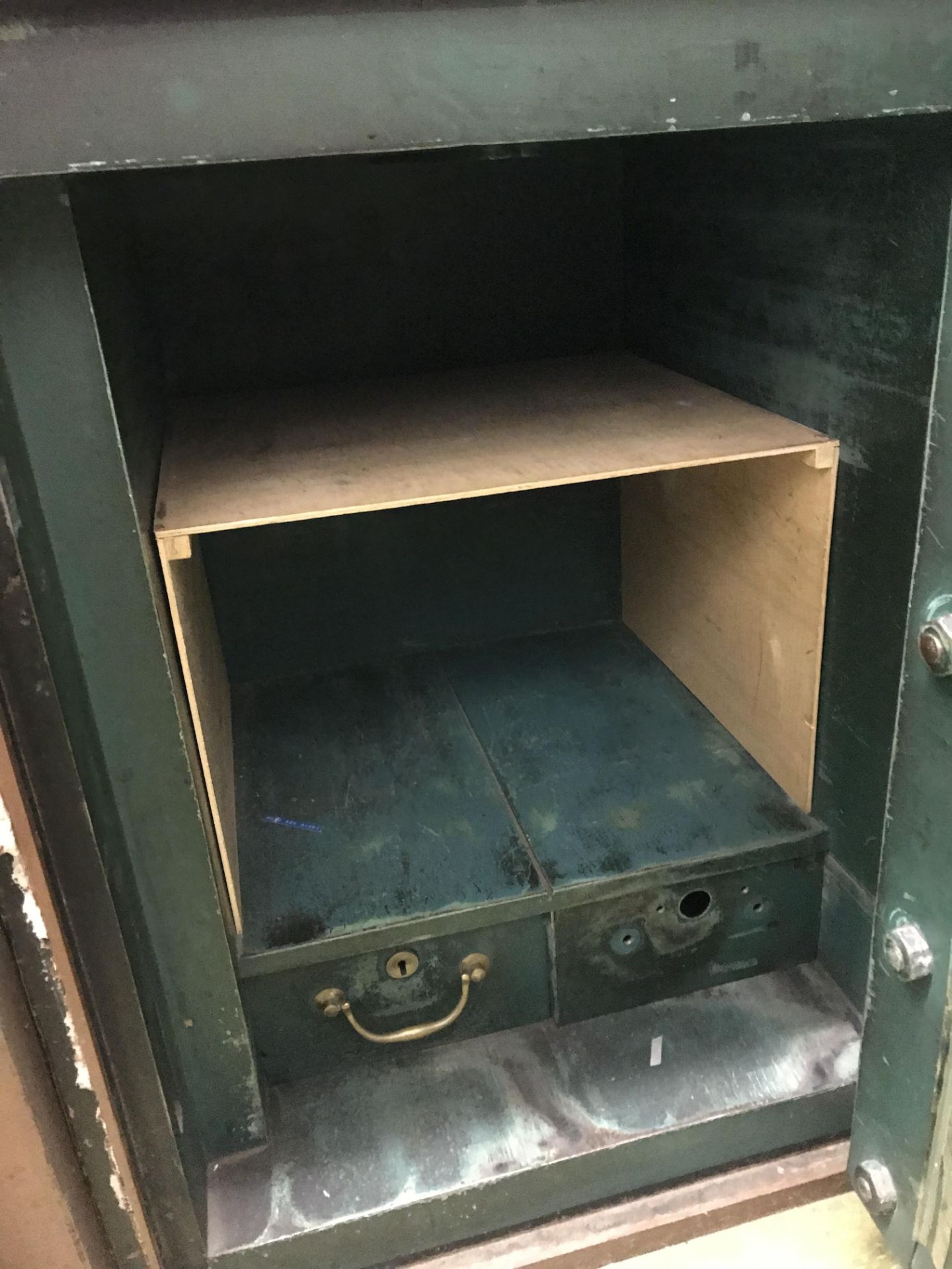 HEAVY DUTY COMMERCIAL SAFE - Image 5 of 7