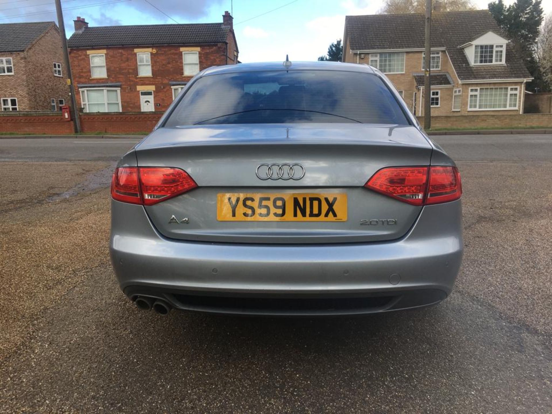 2010 AUDI A4 2.0 TDI SALOON - Image 7 of 17